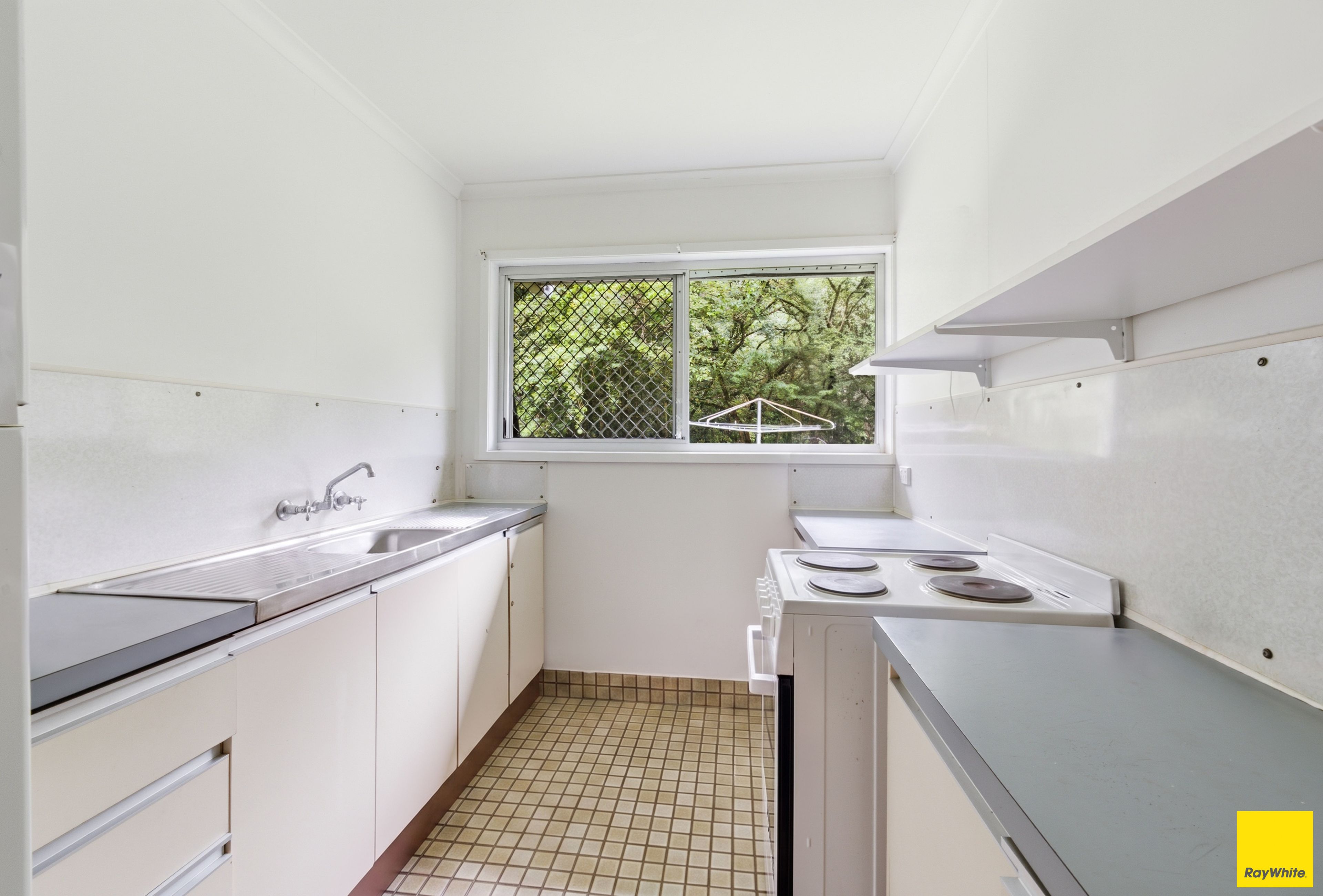 3 Hepburn Street — photo 4 of 18