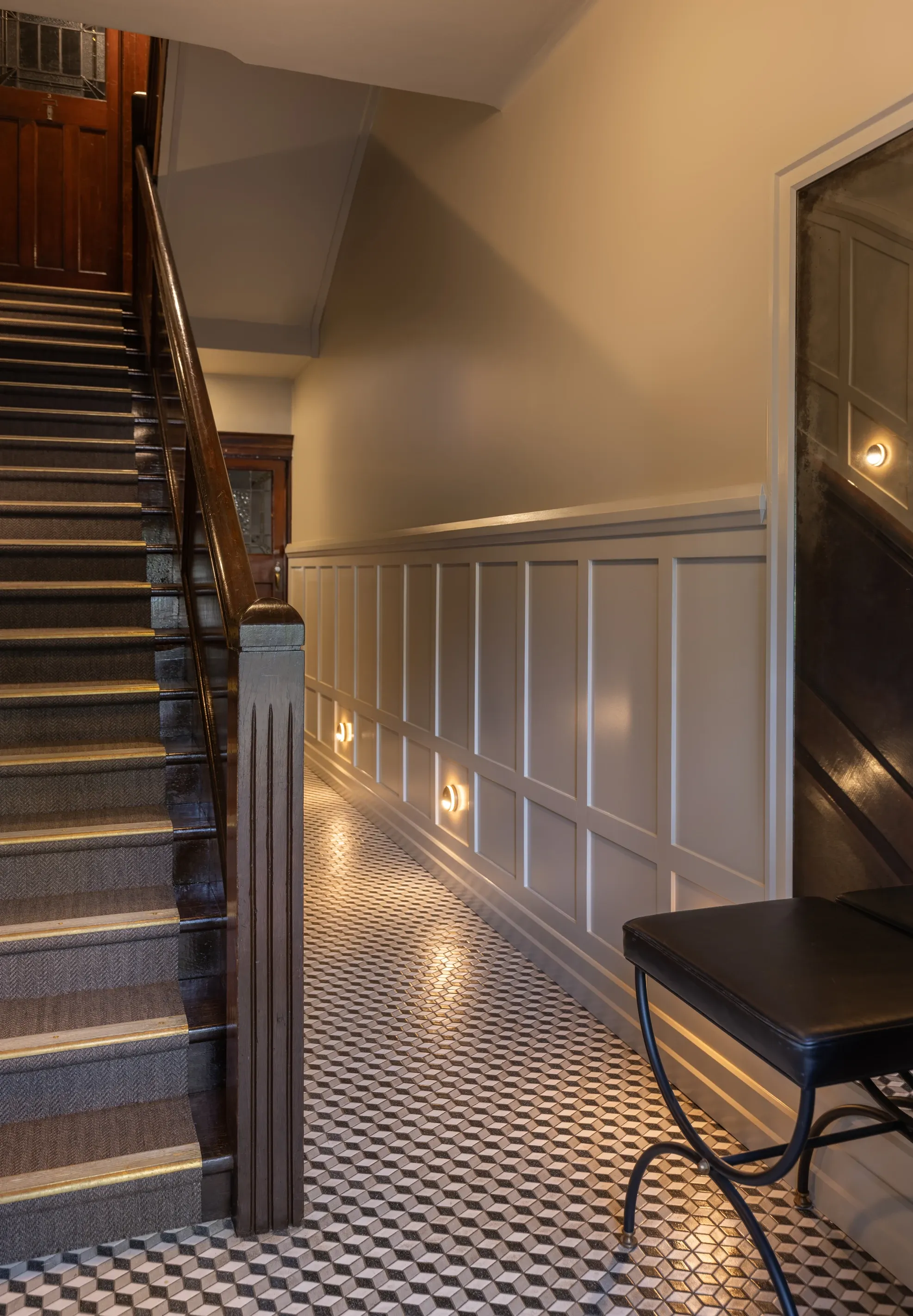 Ground-Floor Art Deco Charm in 'Watsonia' — photo 3 of 4