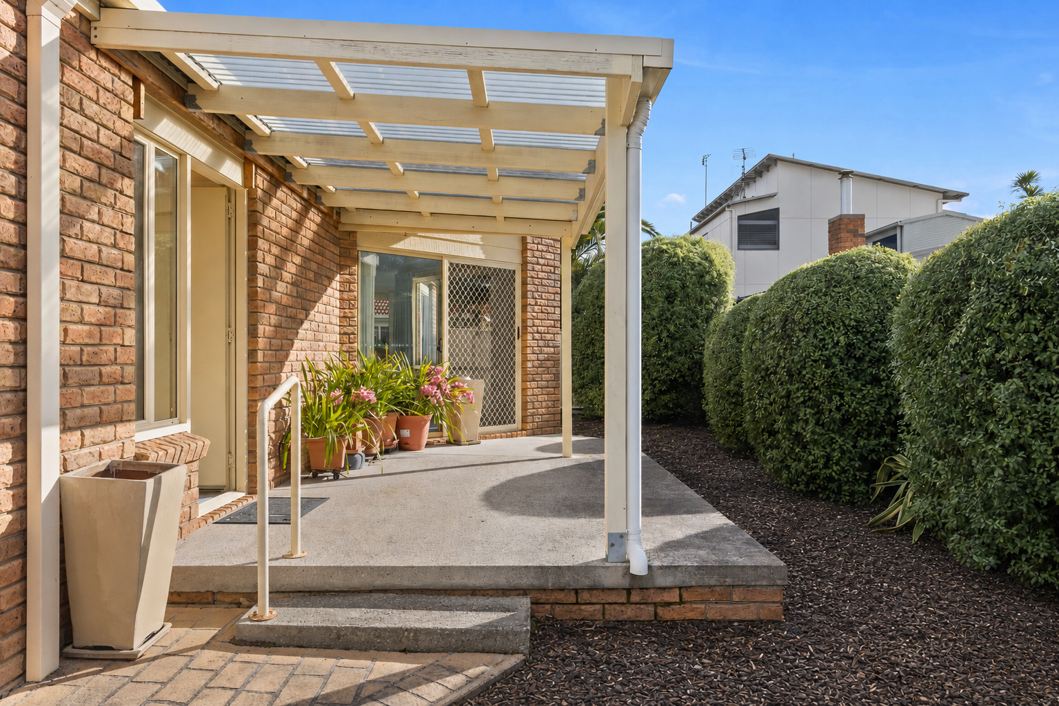 2/2 Nautilus Lane — photo 11 of 22