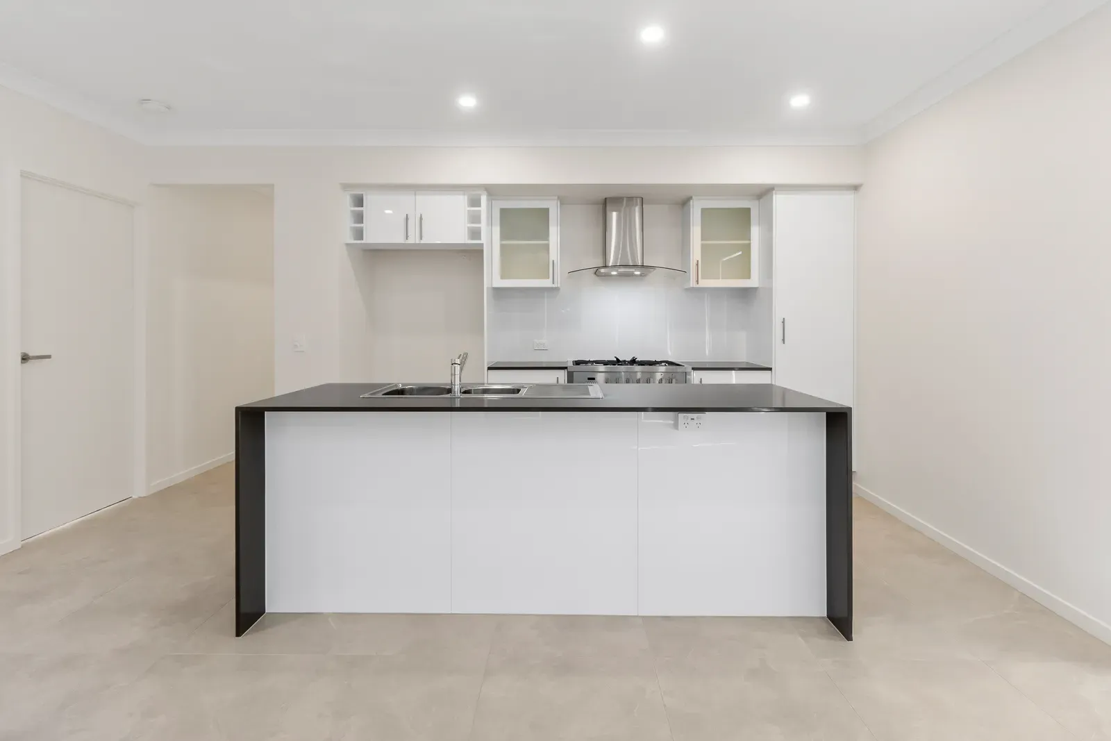 4 Loggers Court, White Rock, QLD 4306