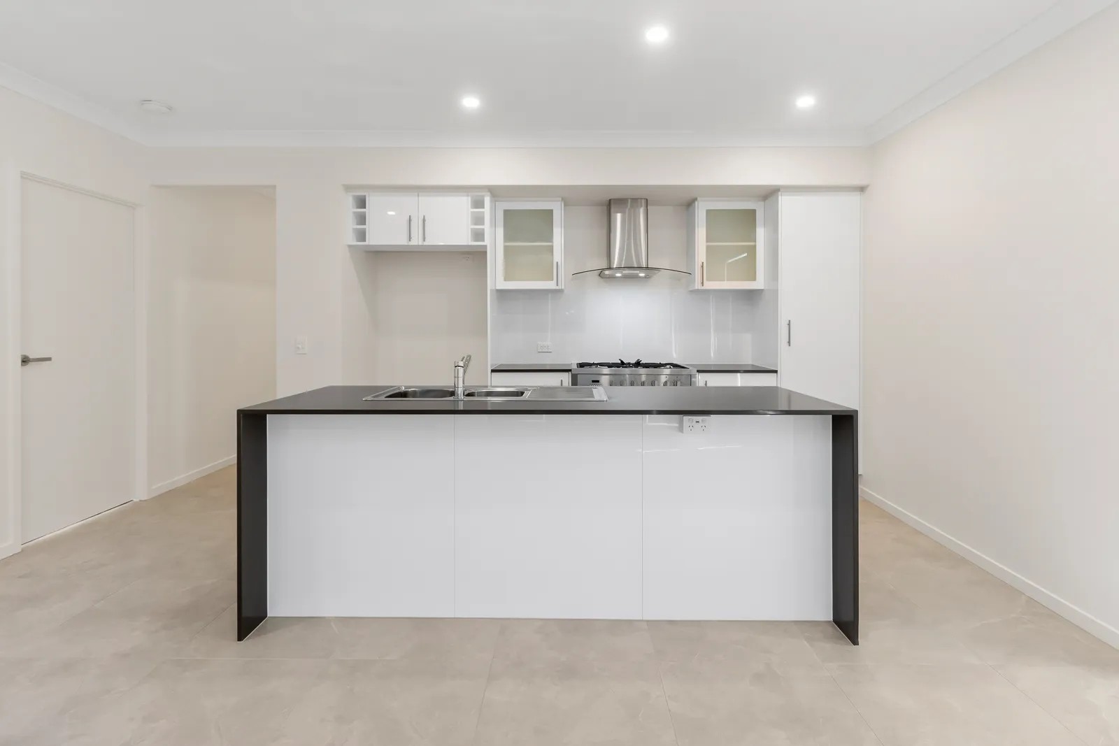 4 Loggers Court, White Rock, QLD 4306