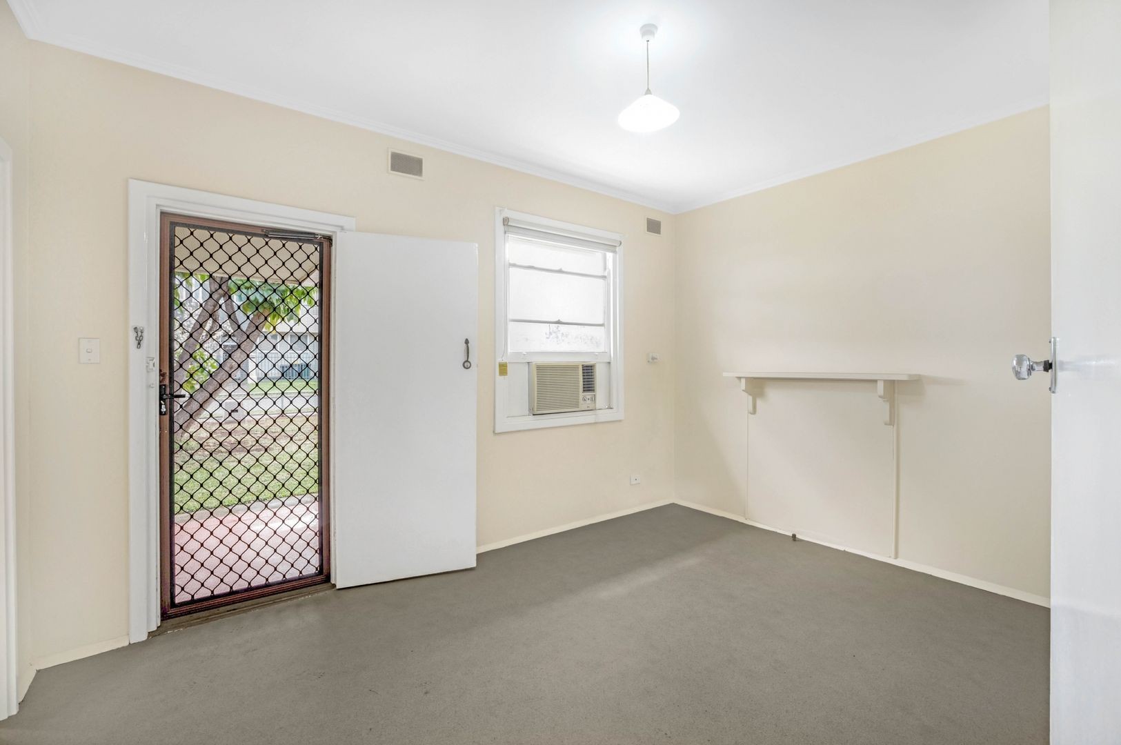 18 Ray Street, Findon, SA 5023