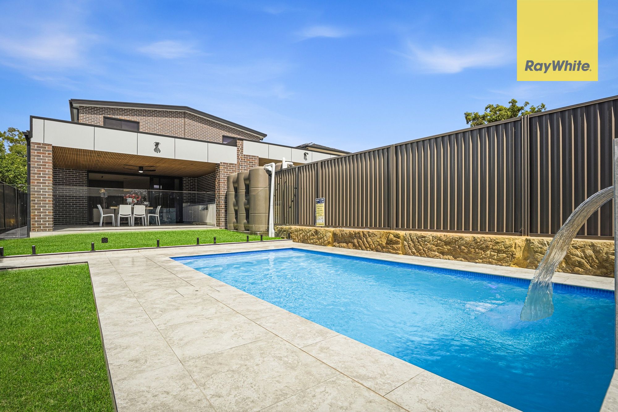 7 Pindari Crescent — photo 3 of 28