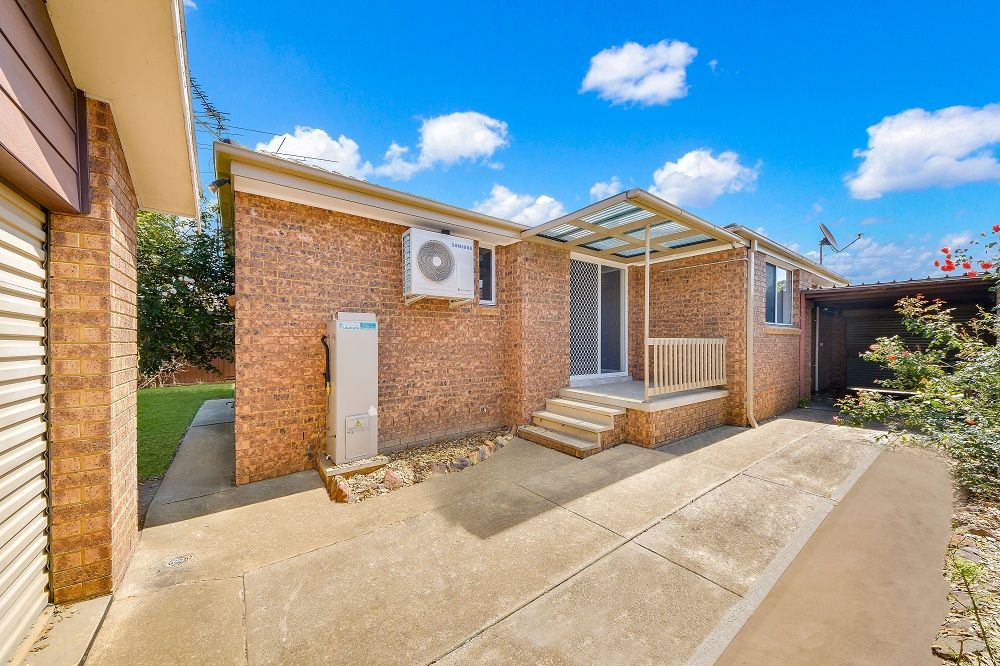 251 Copperfield Drive, Rosemeadow, NSW 2560