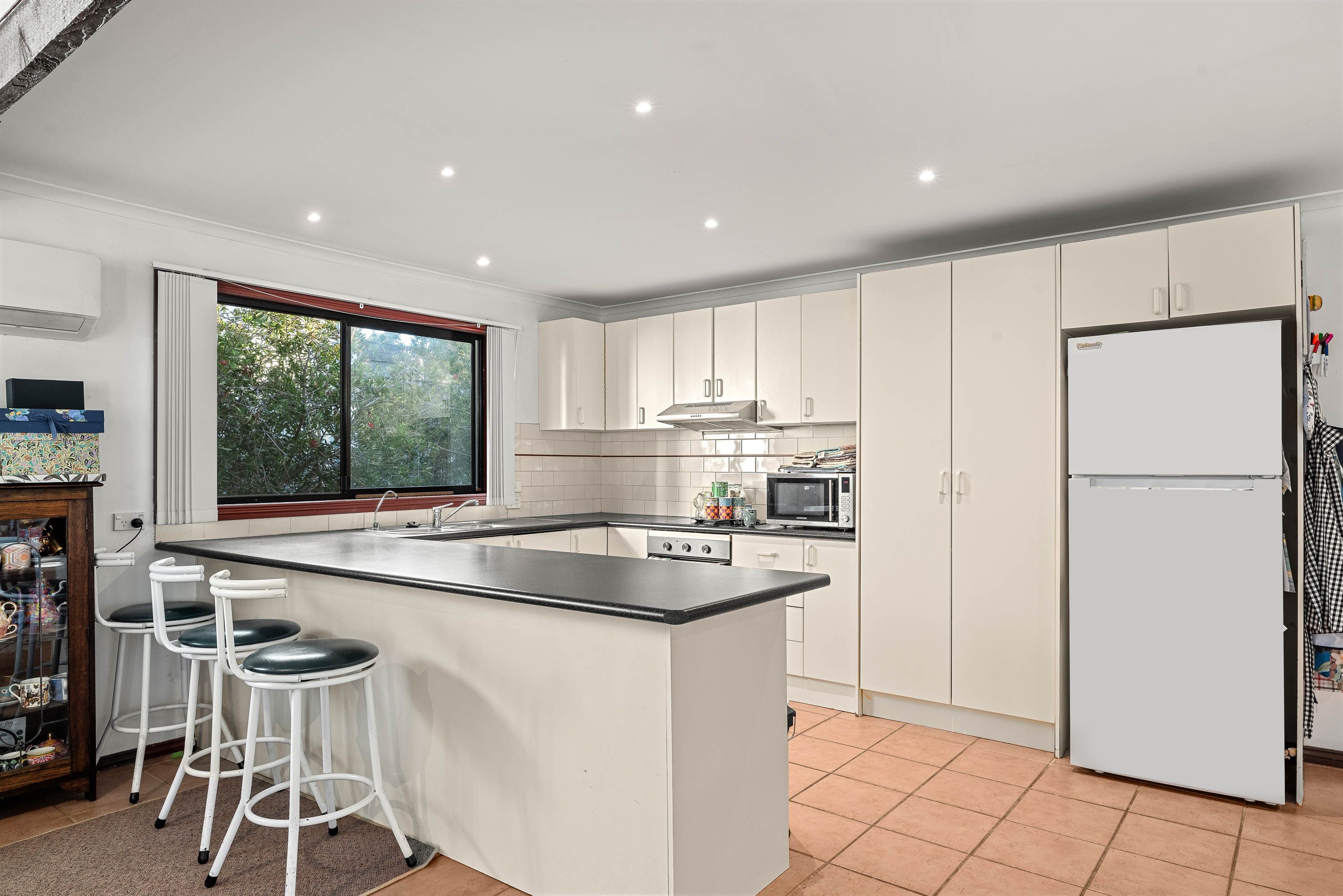 10 Scenic Drive, Cowes, VIC 3922