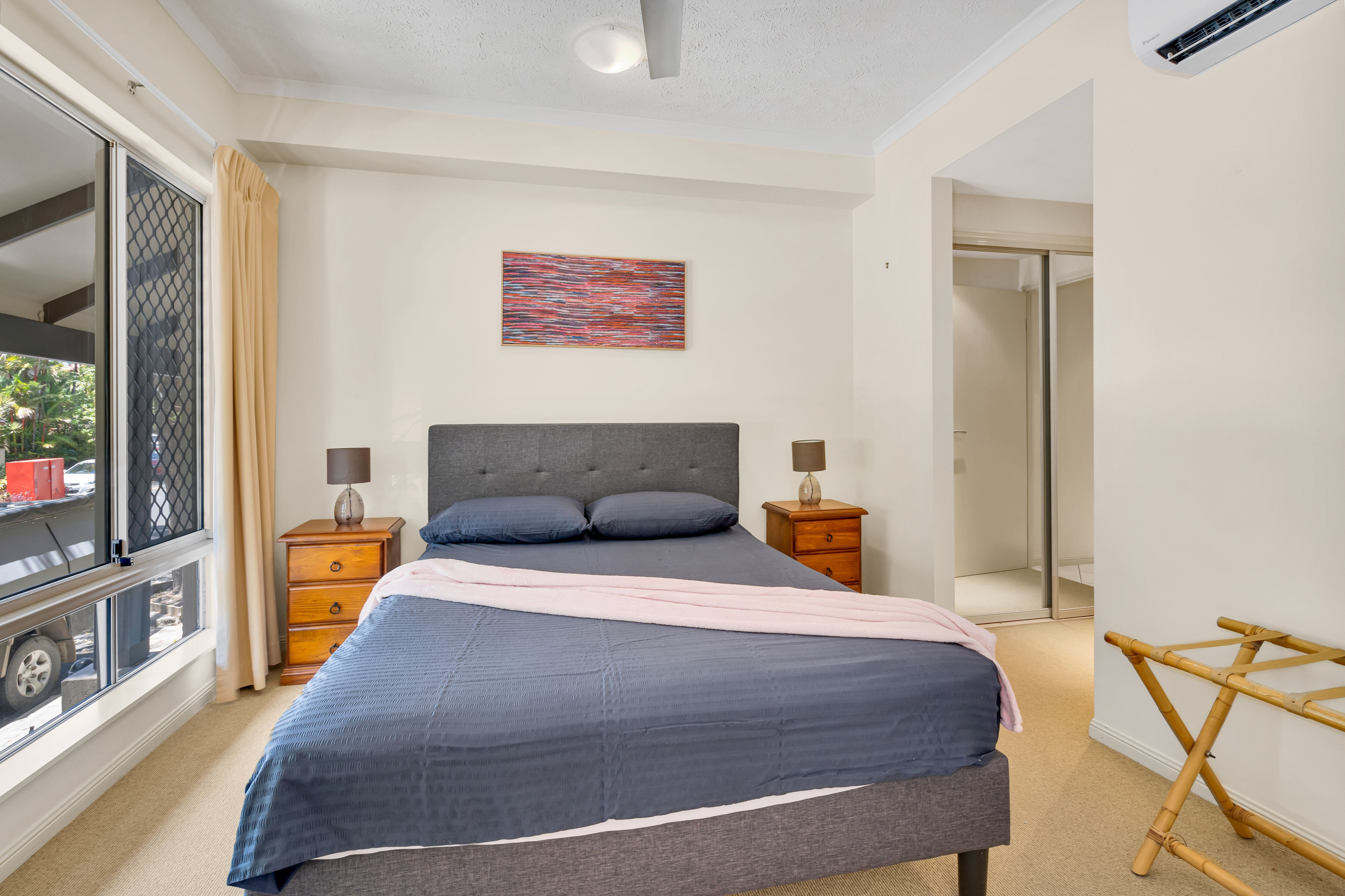 1611/2-10 Greenslopes Street — photo 8 of 11