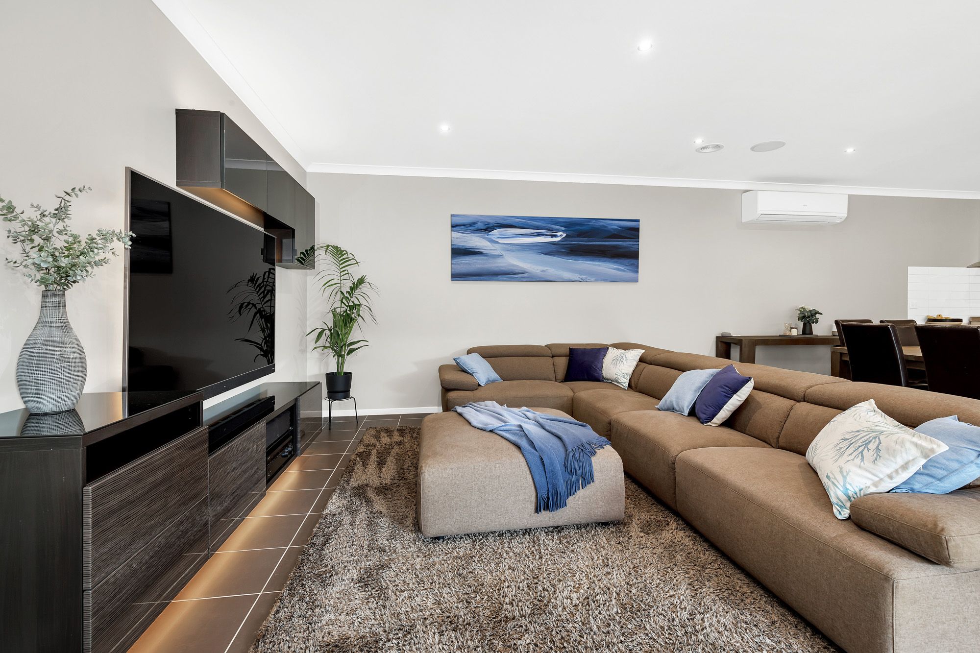 17 Brumby Street, MANOR LAKES, VIC 3024