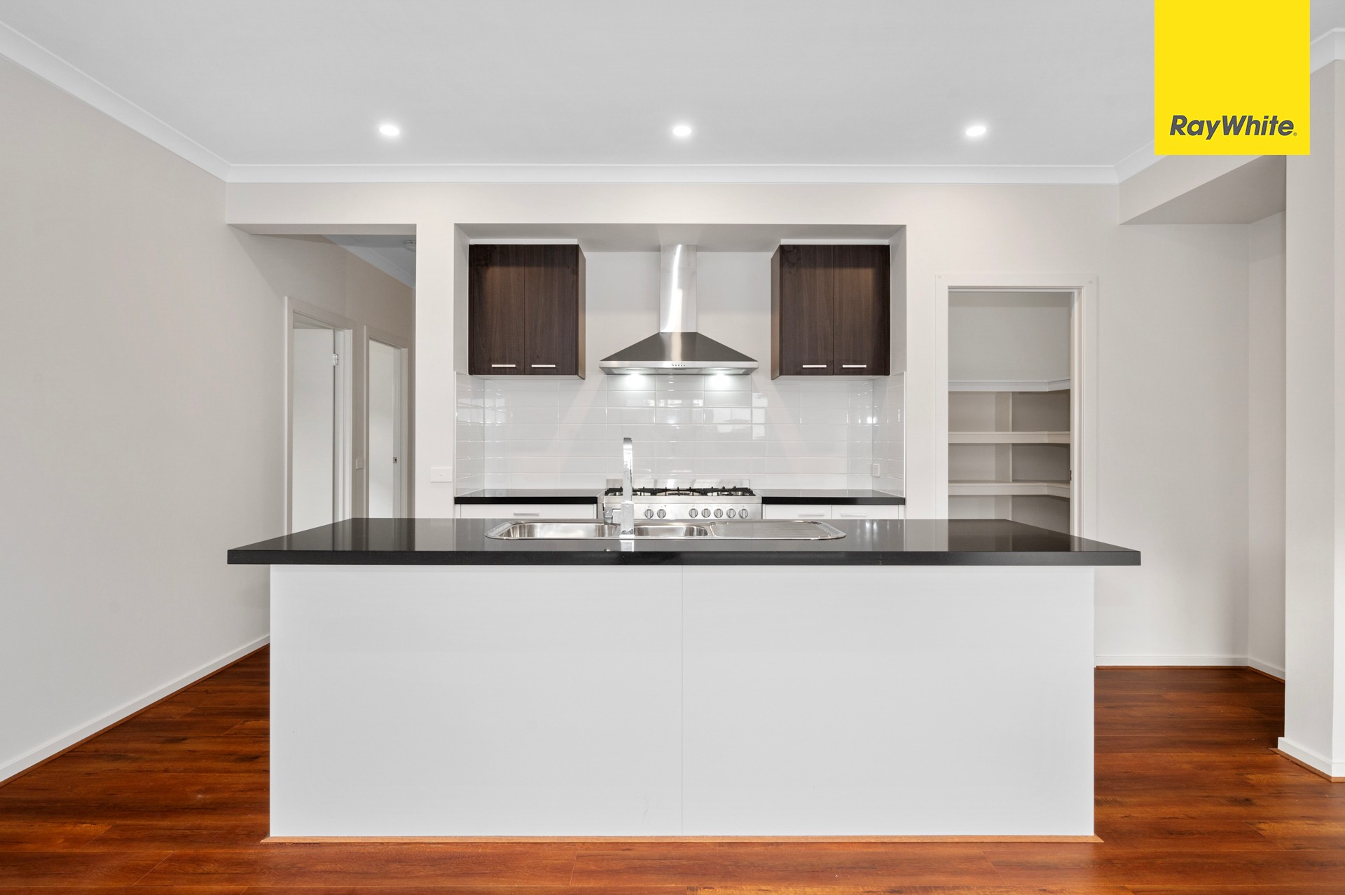 21 Saltaire Drive, Strathtulloh, VIC 3338
