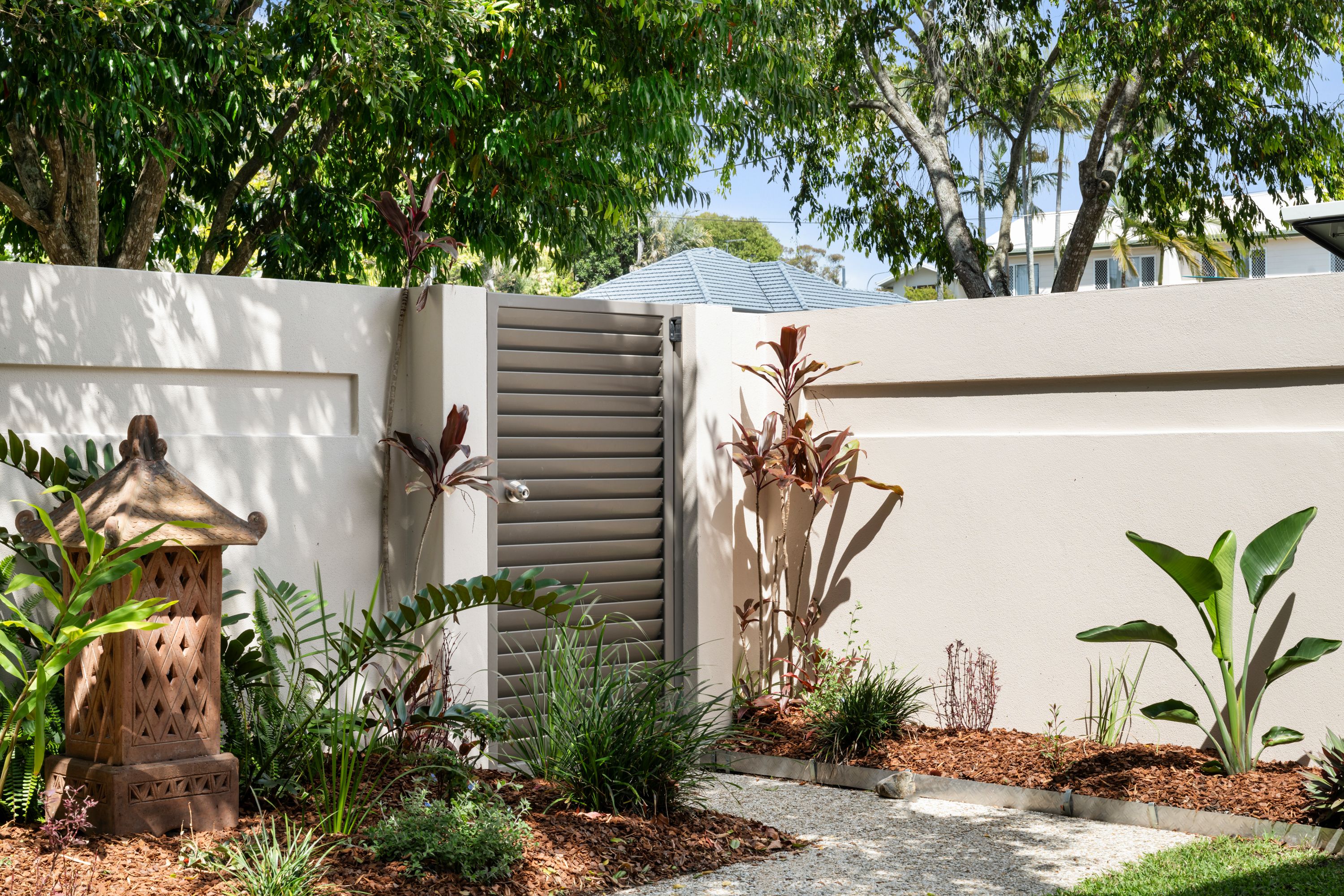 5/23-25 Tolman Court — photo 9 of 22