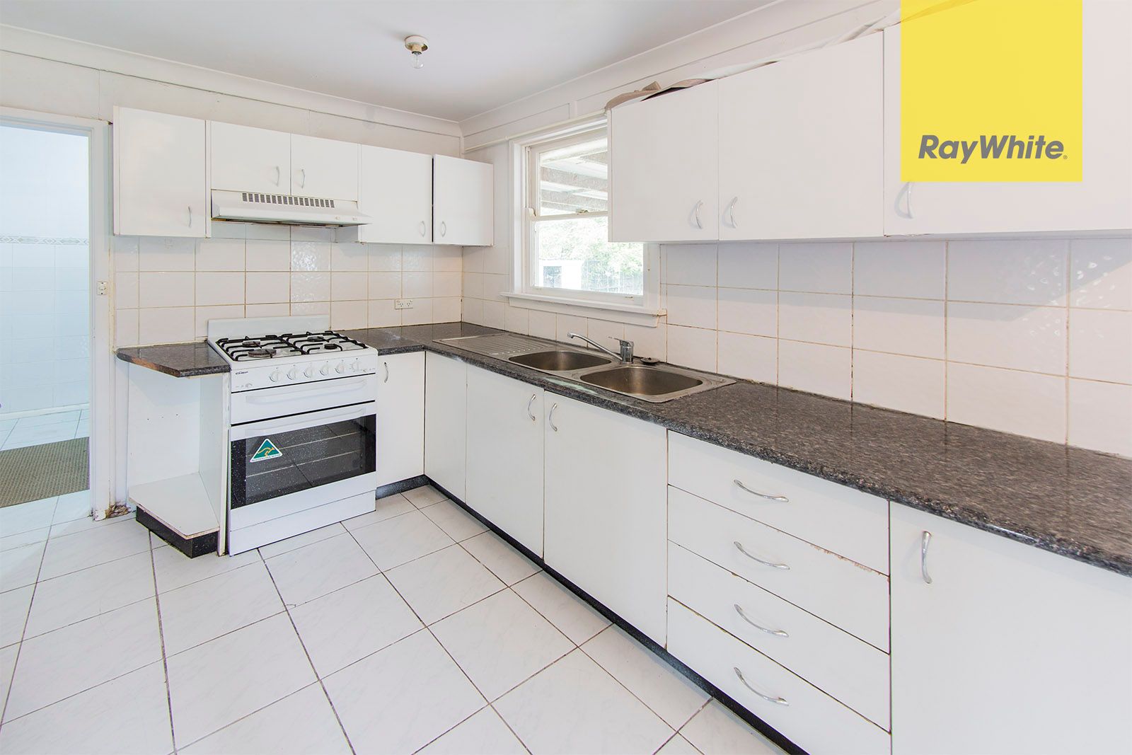 48 Waikanda Crescent, Whalan, NSW 2770