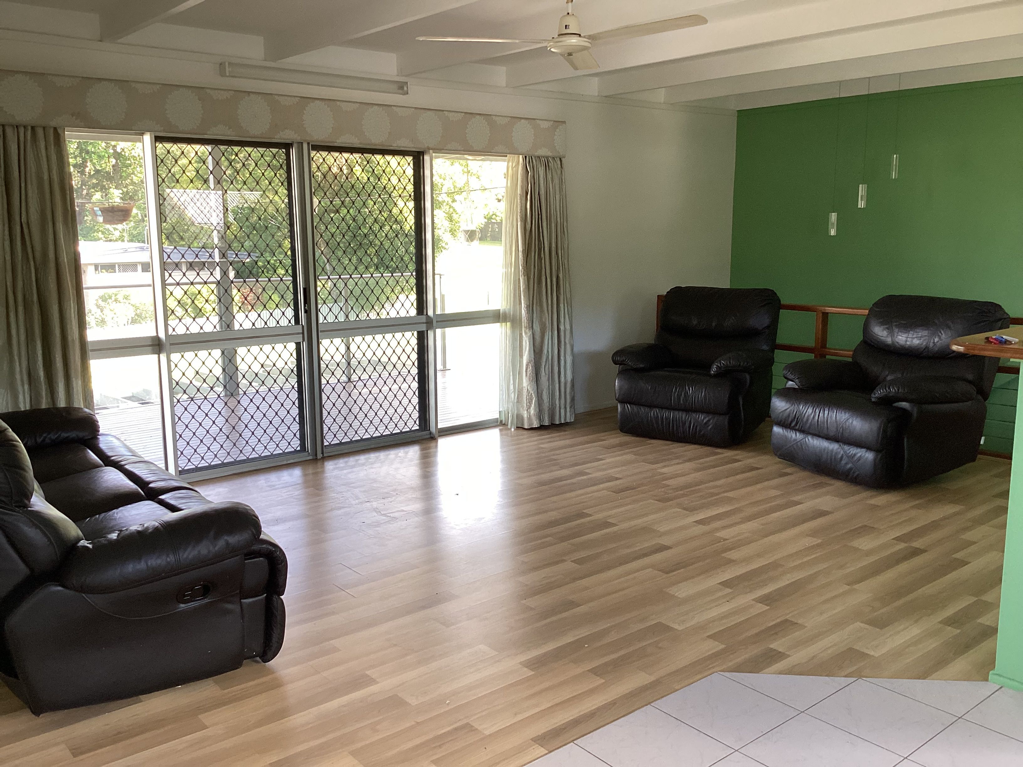 2-4 Duignan Street, Whitfield, QLD 4870