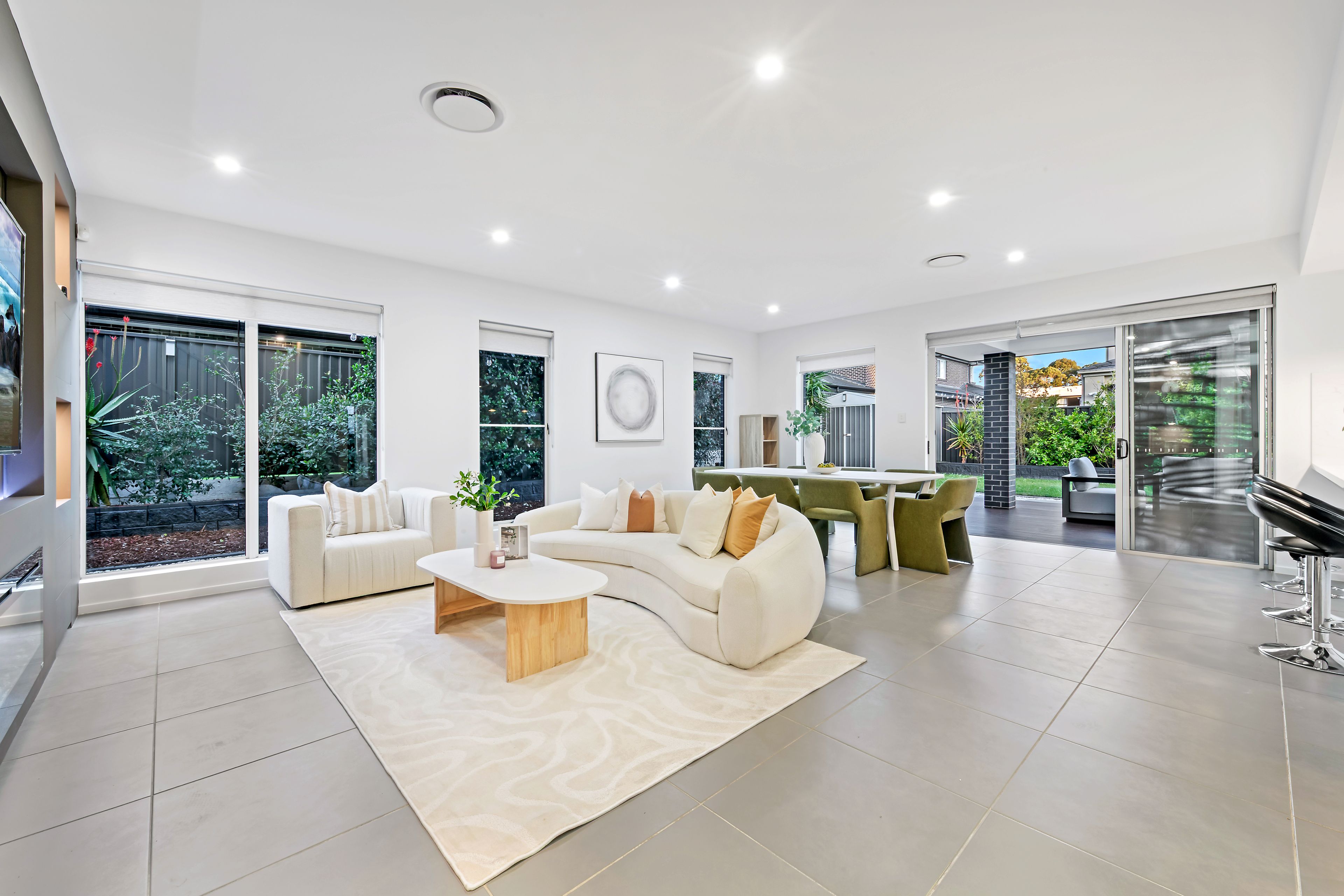 17 Dahlia Circuit, North Kellyville, NSW 2155
