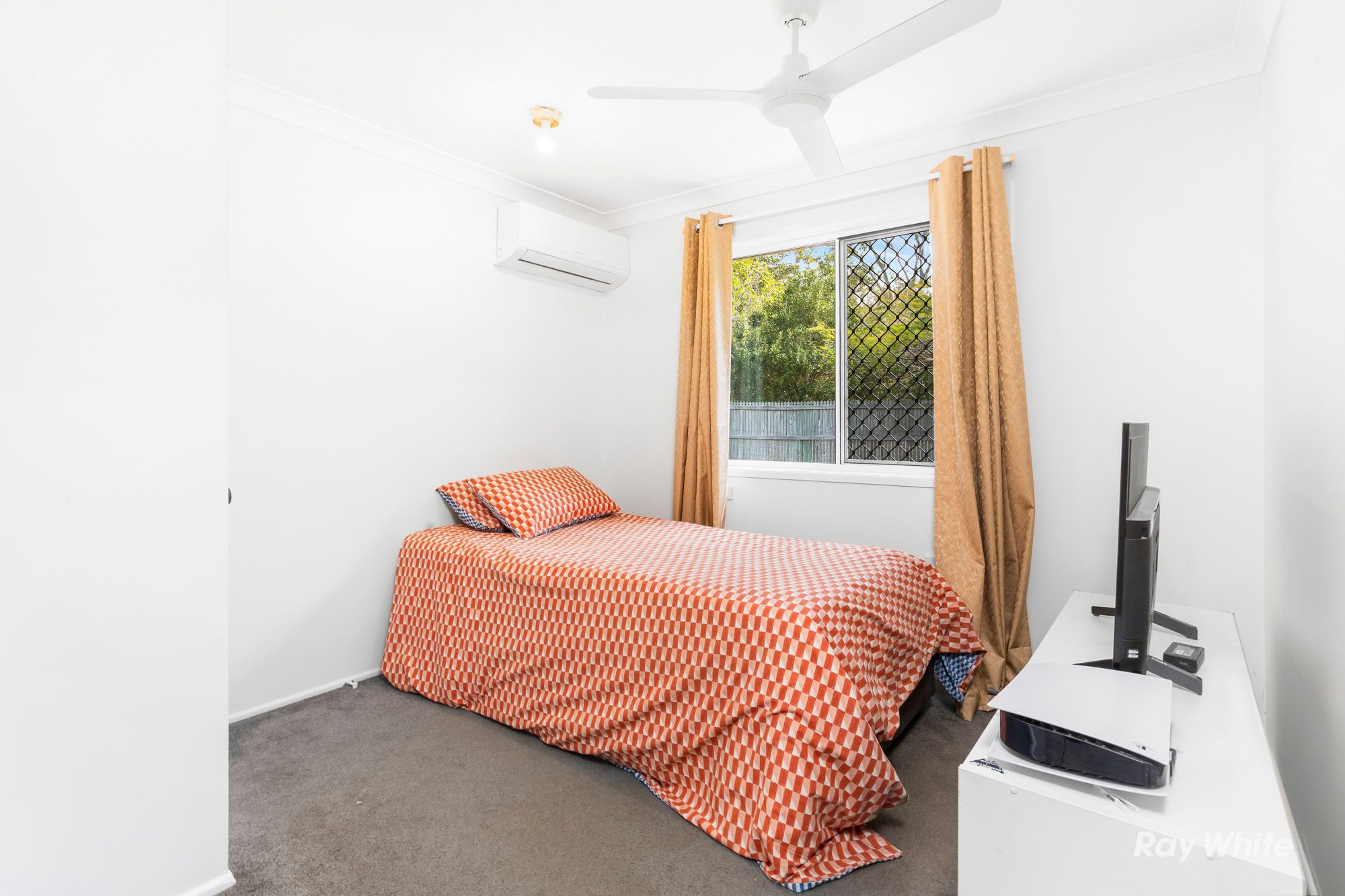 60 Kevin Drive — photo 11 of 22