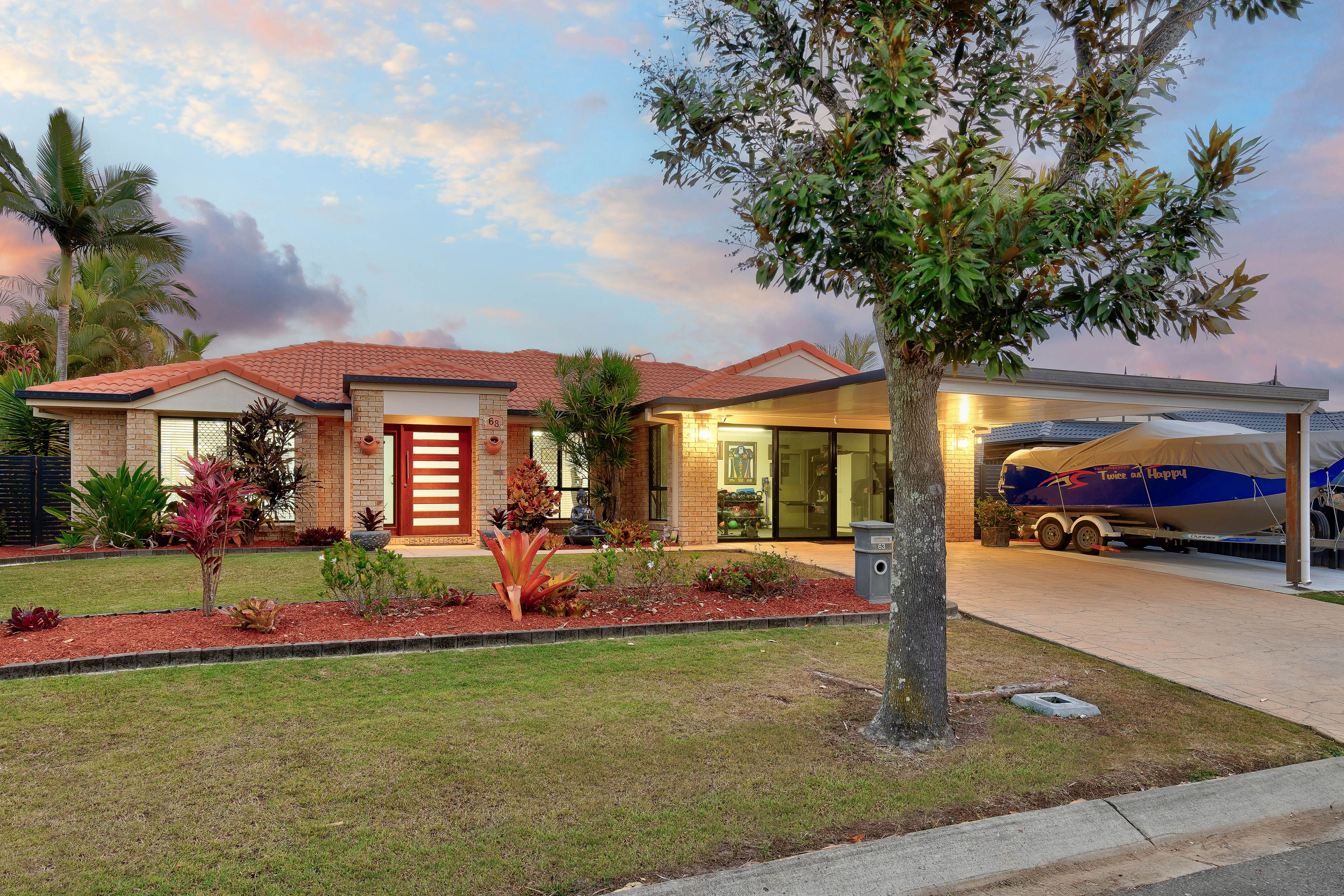 63 Ulinga Crescent, Parkinson, QLD 4115