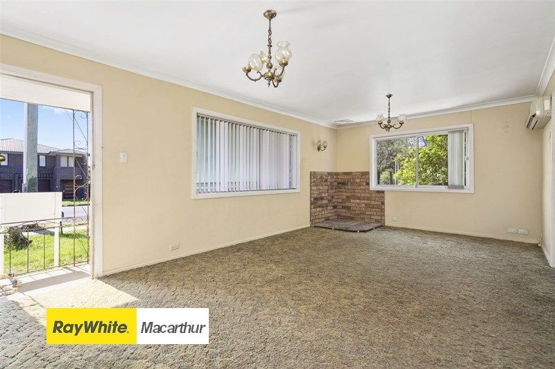 52 Brenda Street, Ingleburn, NSW 2565