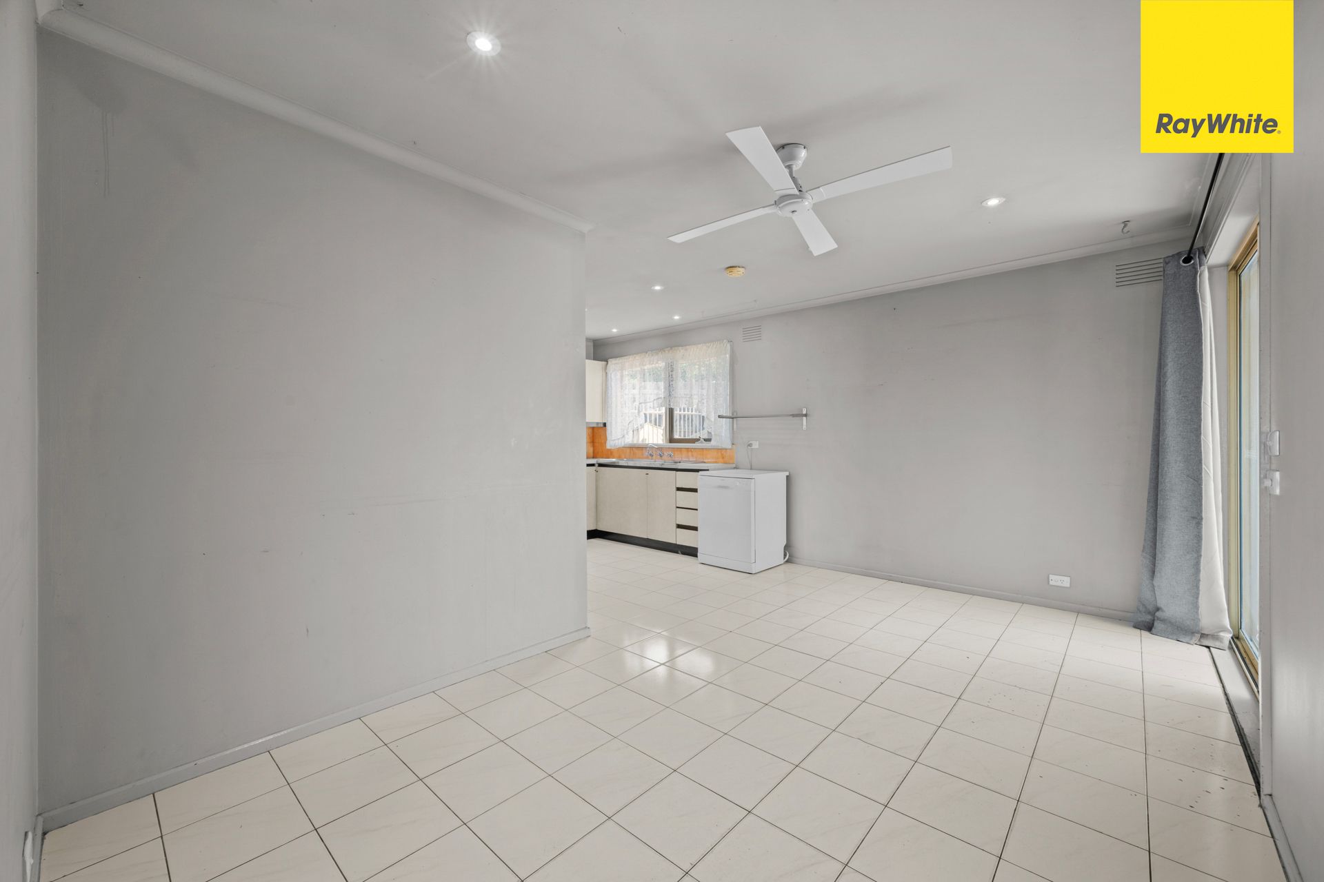 45 Tulloch Avenue — photo 11 of 24