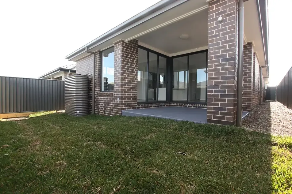 32 Fairbrother Avenue, Denham Court, NSW 2565
