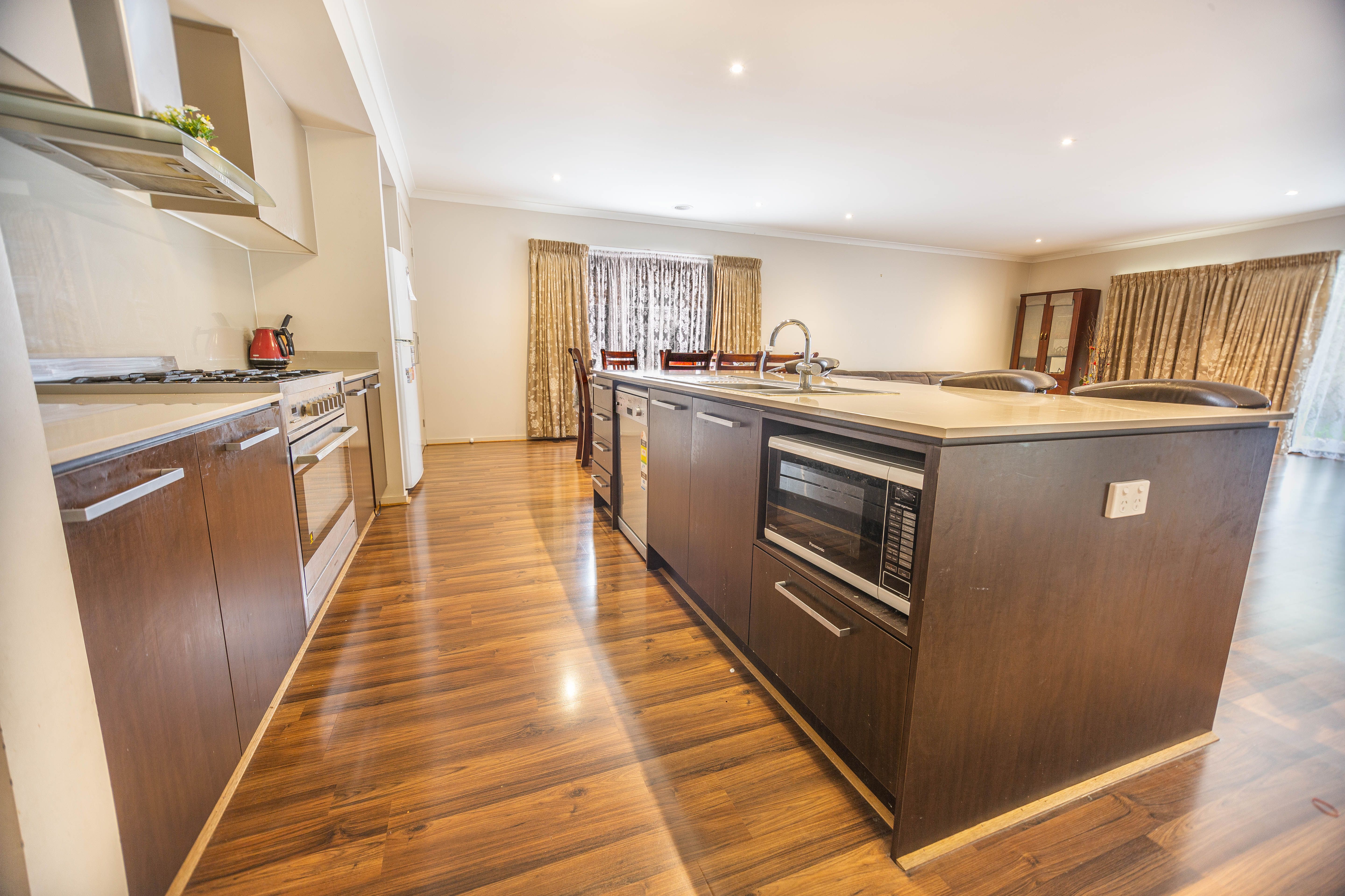 19 Peregrine Street, Cranbourne North, VIC 3977