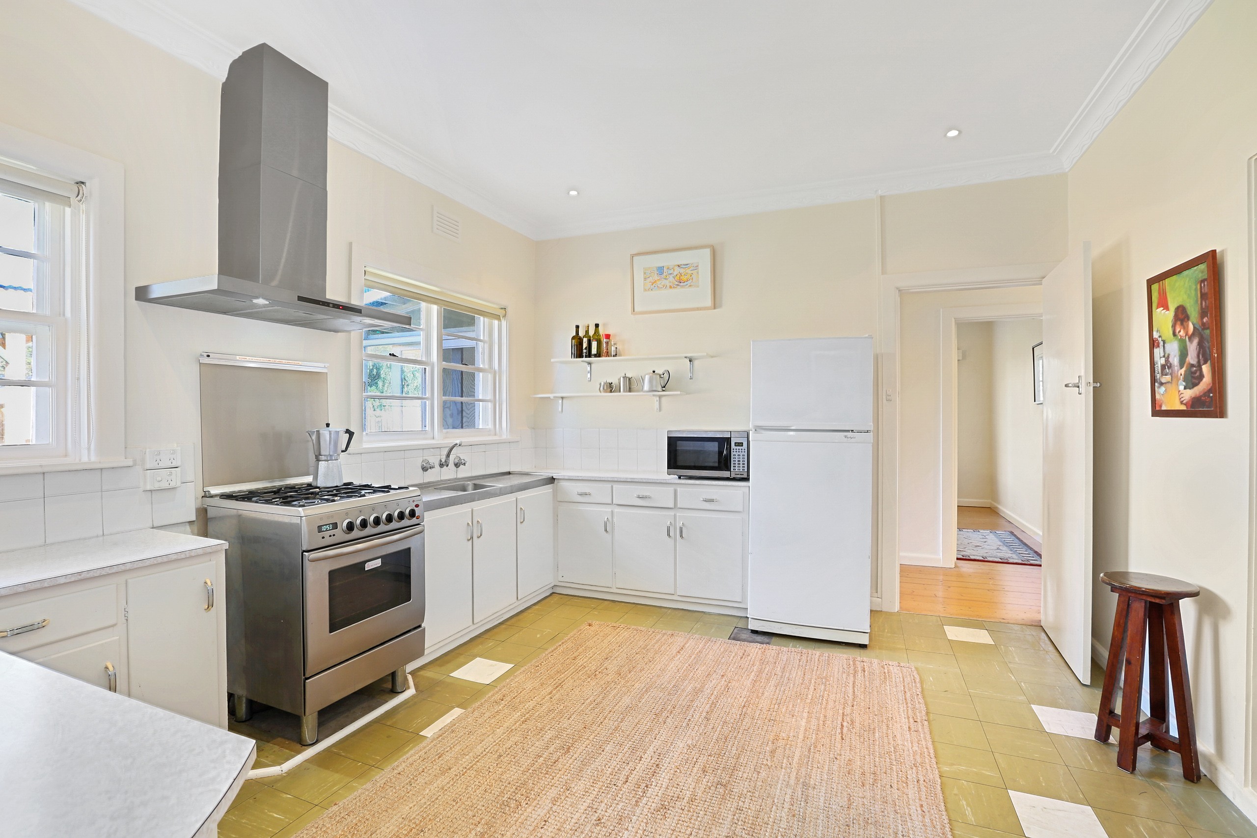 18A Pine Avenue, North Shore, VIC 3214