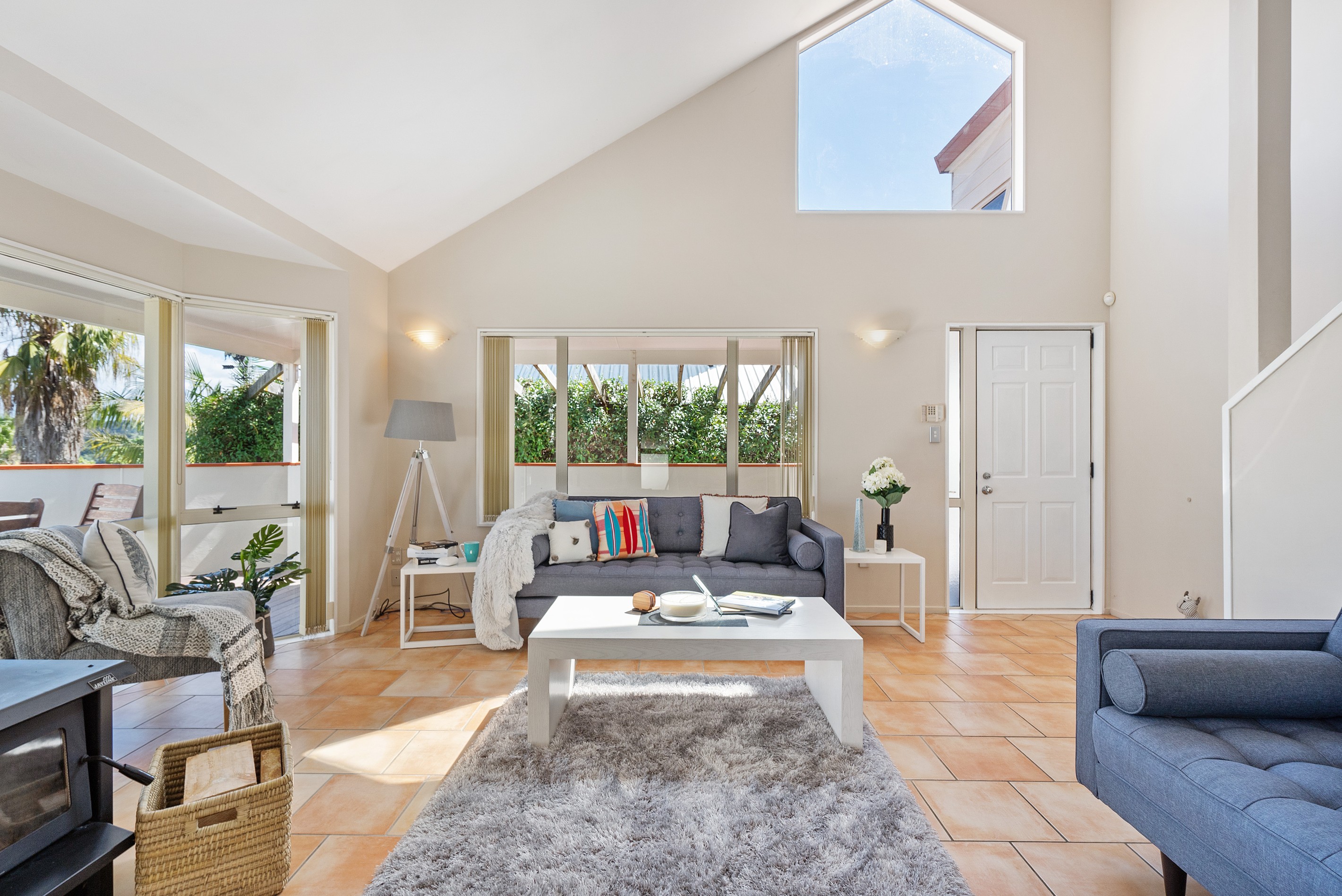 76 Pemberton Avenue, Glenfield, North Shore City