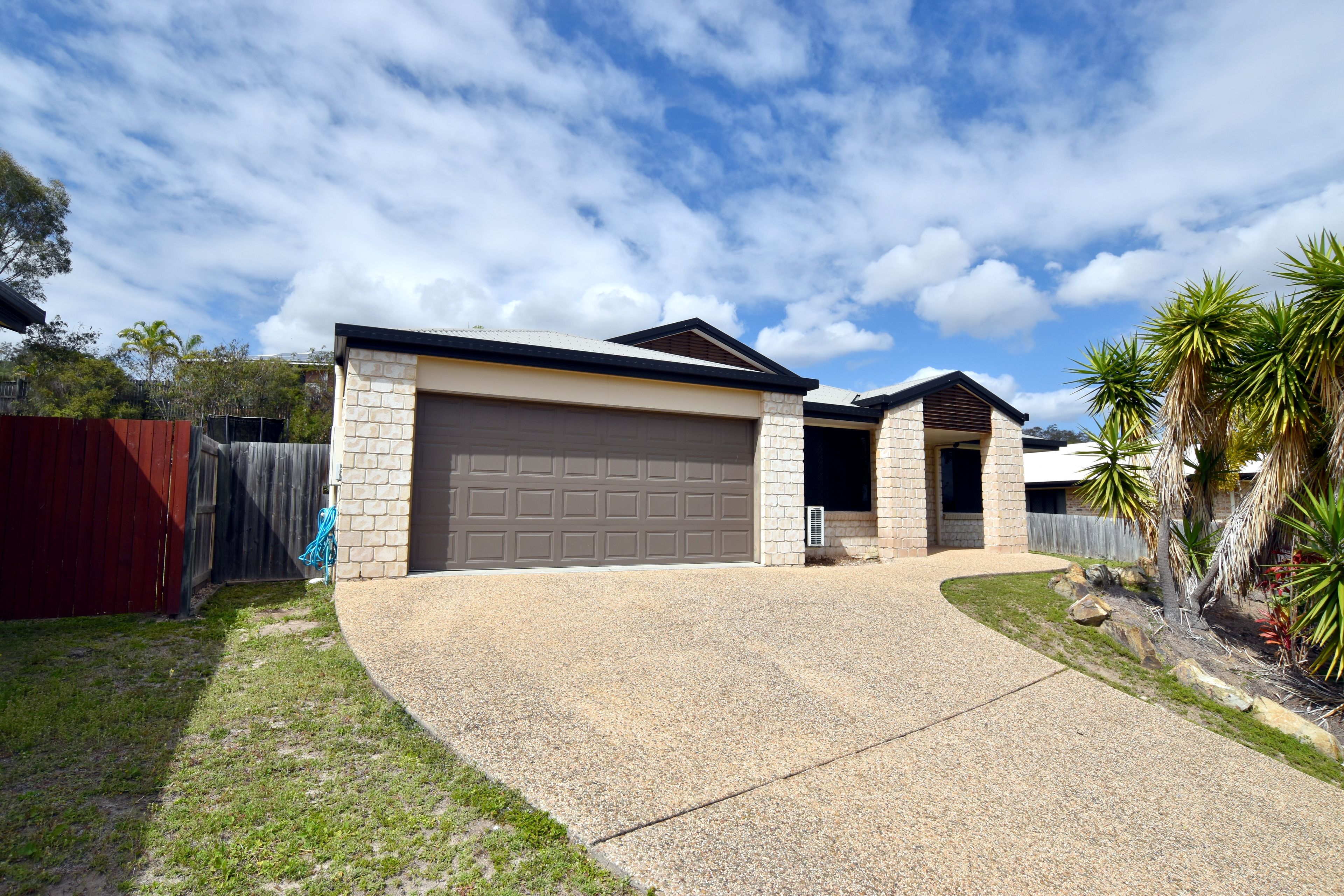 12 Valley Vista Court, West Gladstone, QLD 4680