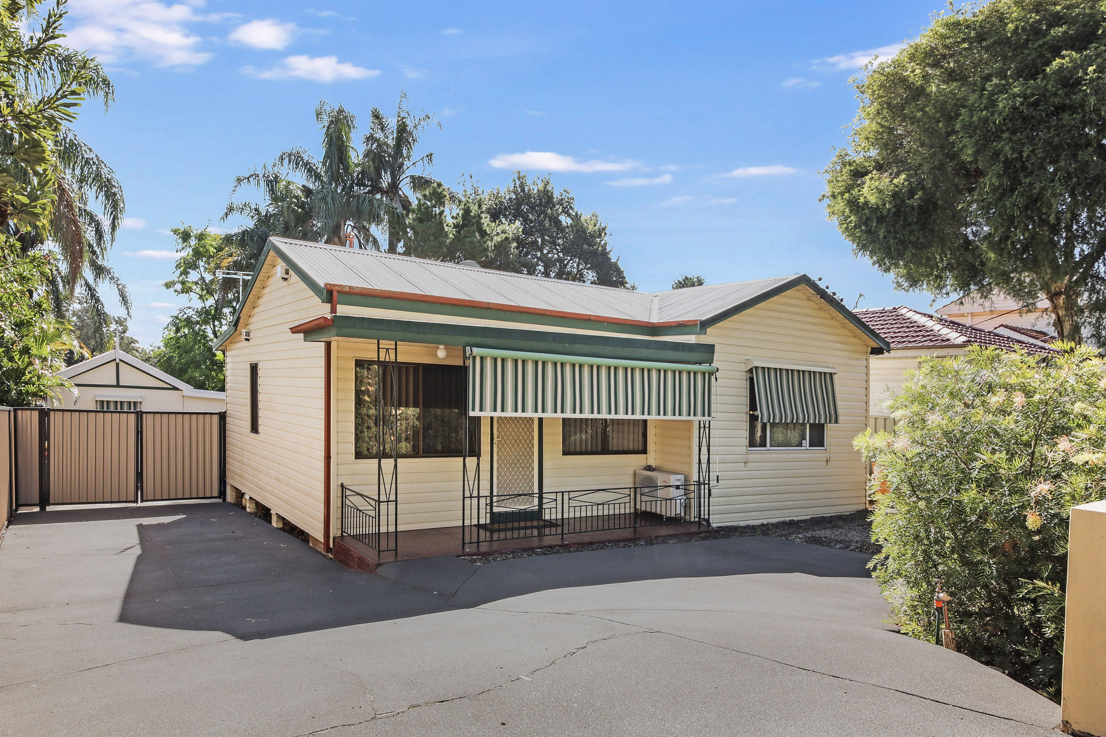 56 Henry Lawson Drive, Peakhurst NSW 2210