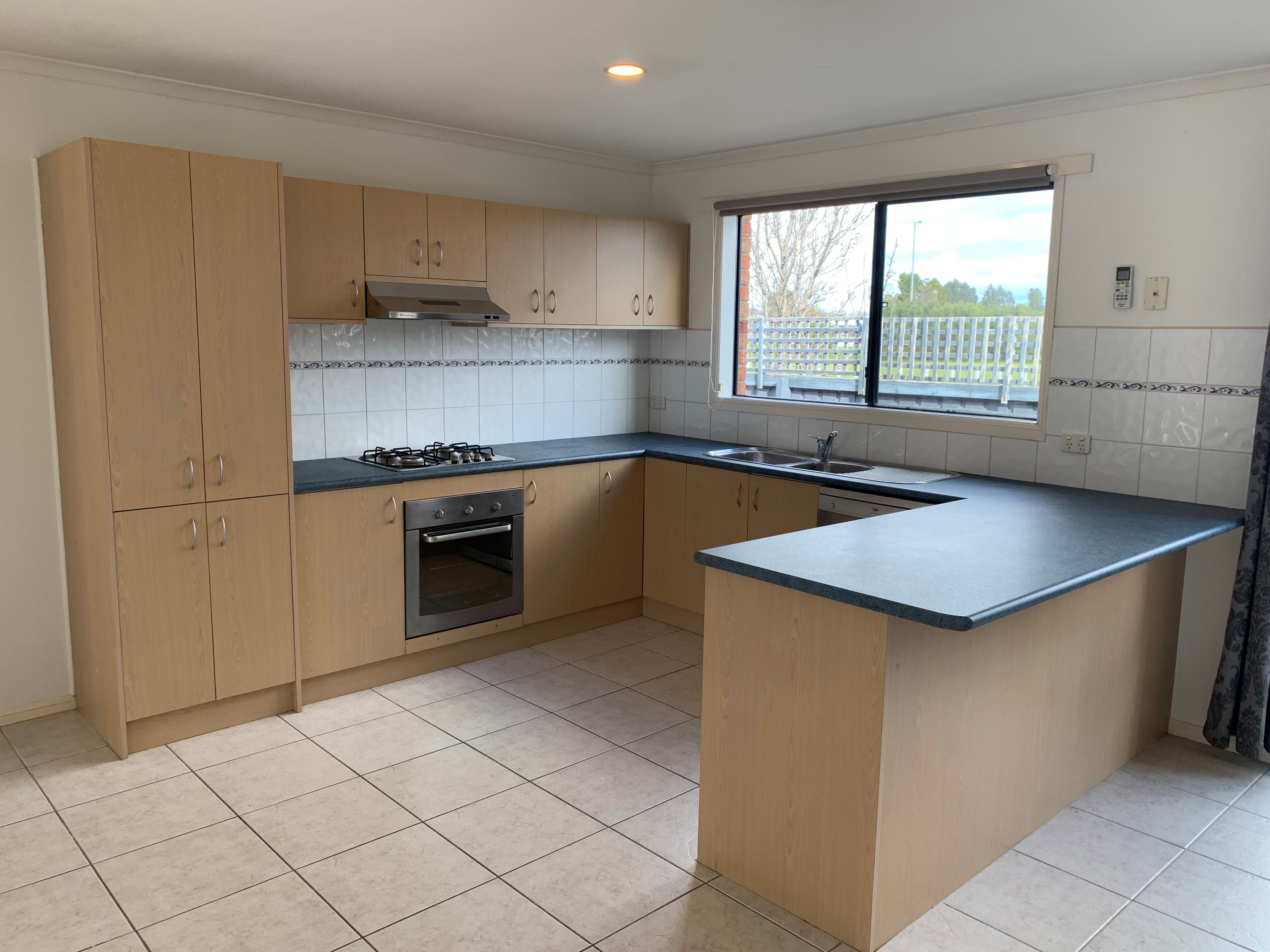 7 Staunton Walk, Cranbourne East, VIC 3977