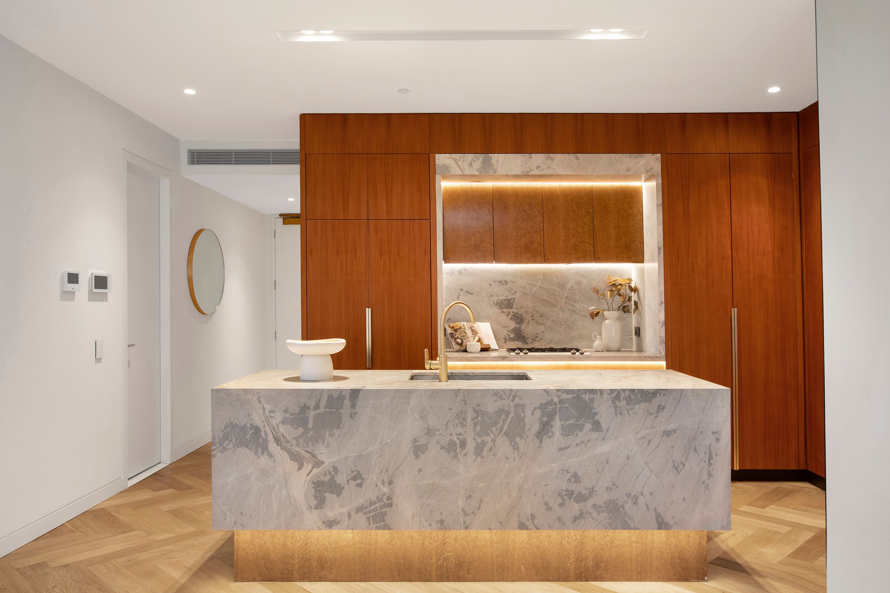 601/160 King Street — photo 3 of 20