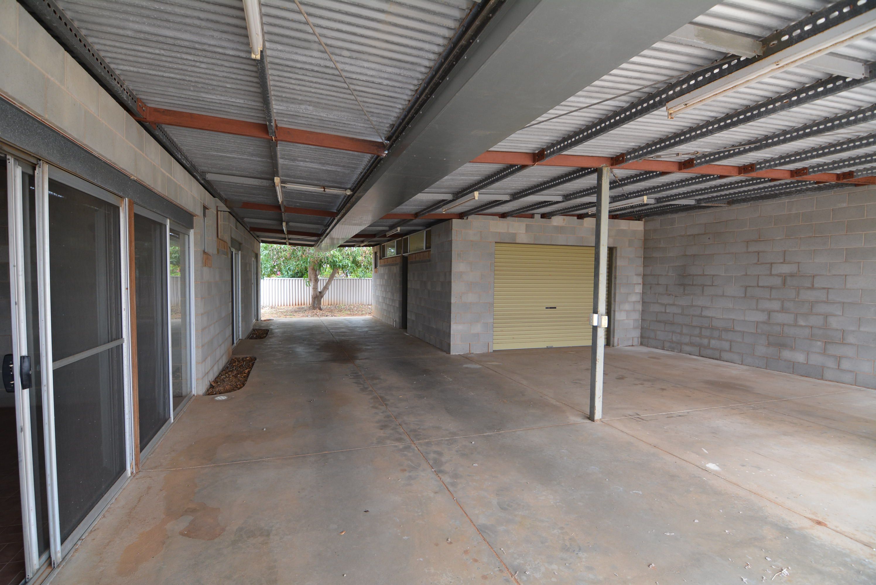 11 Bibra Way, Carnarvon, WA 6701