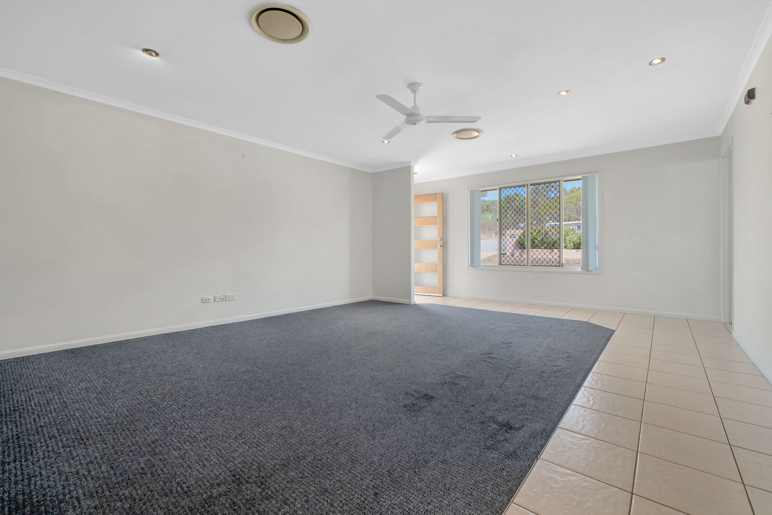 10 Deborah Street, Glen Eden, QLD 4680