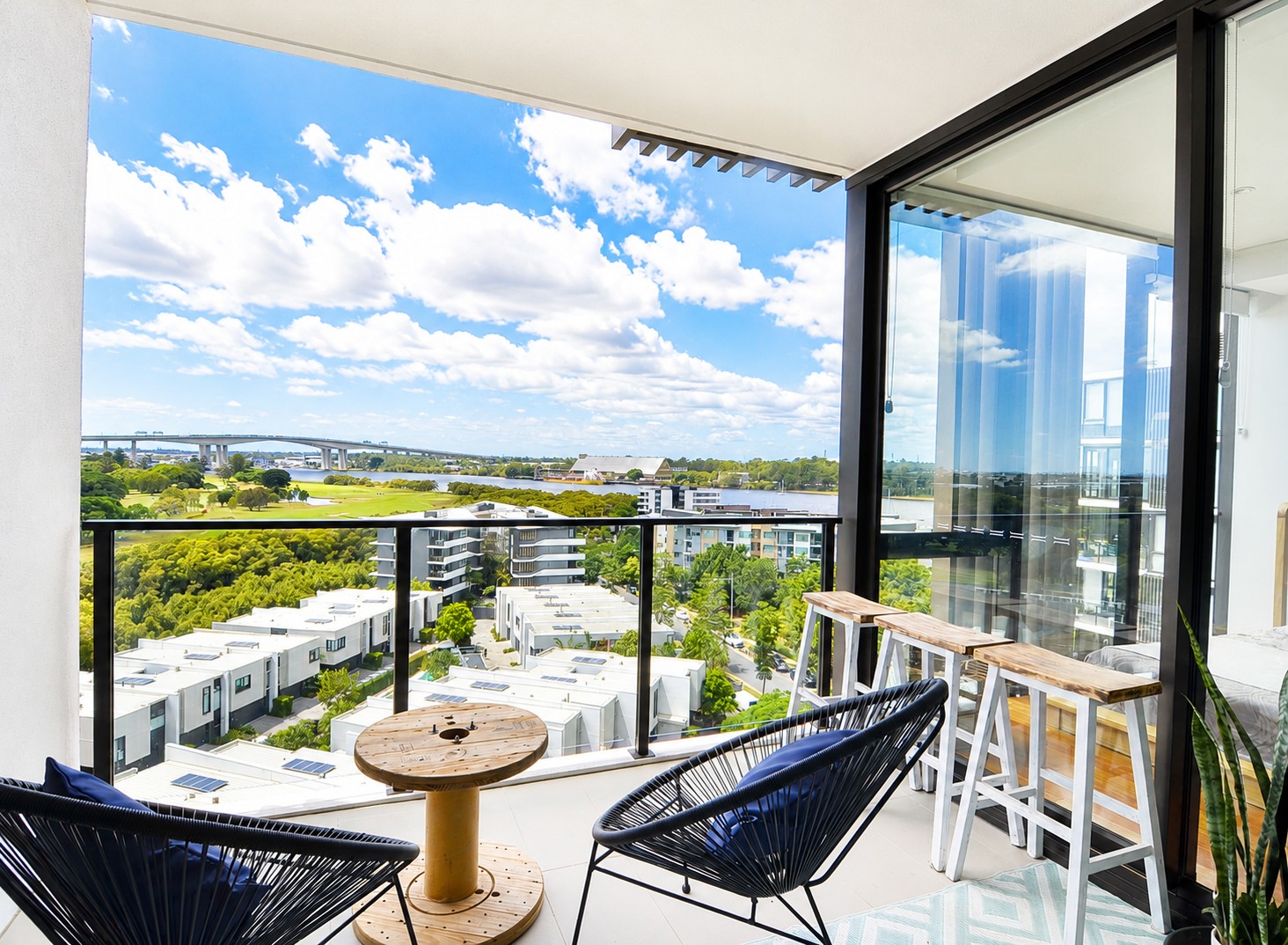 21003/320 Macarthur Avenue, Hamilton, QLD 4007
