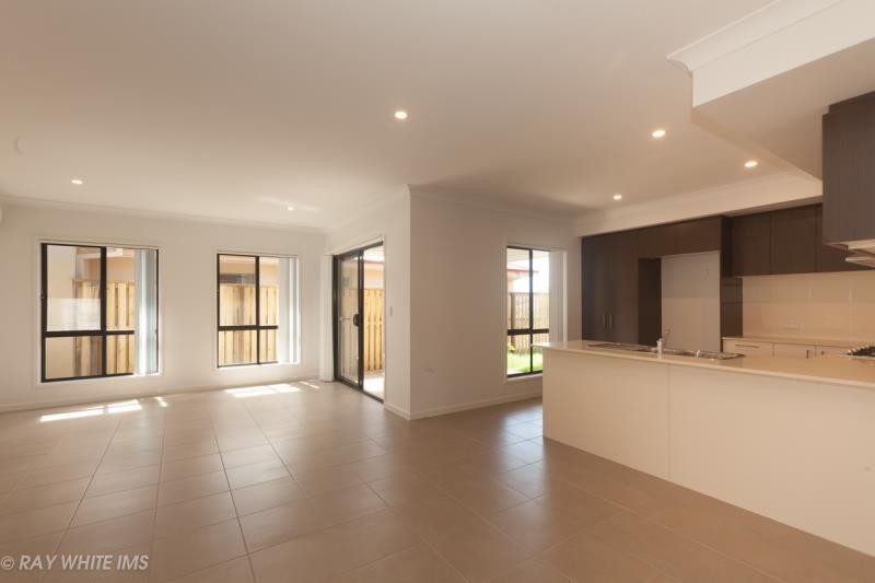 2 Palmerston Place, Coomera, QLD 4209