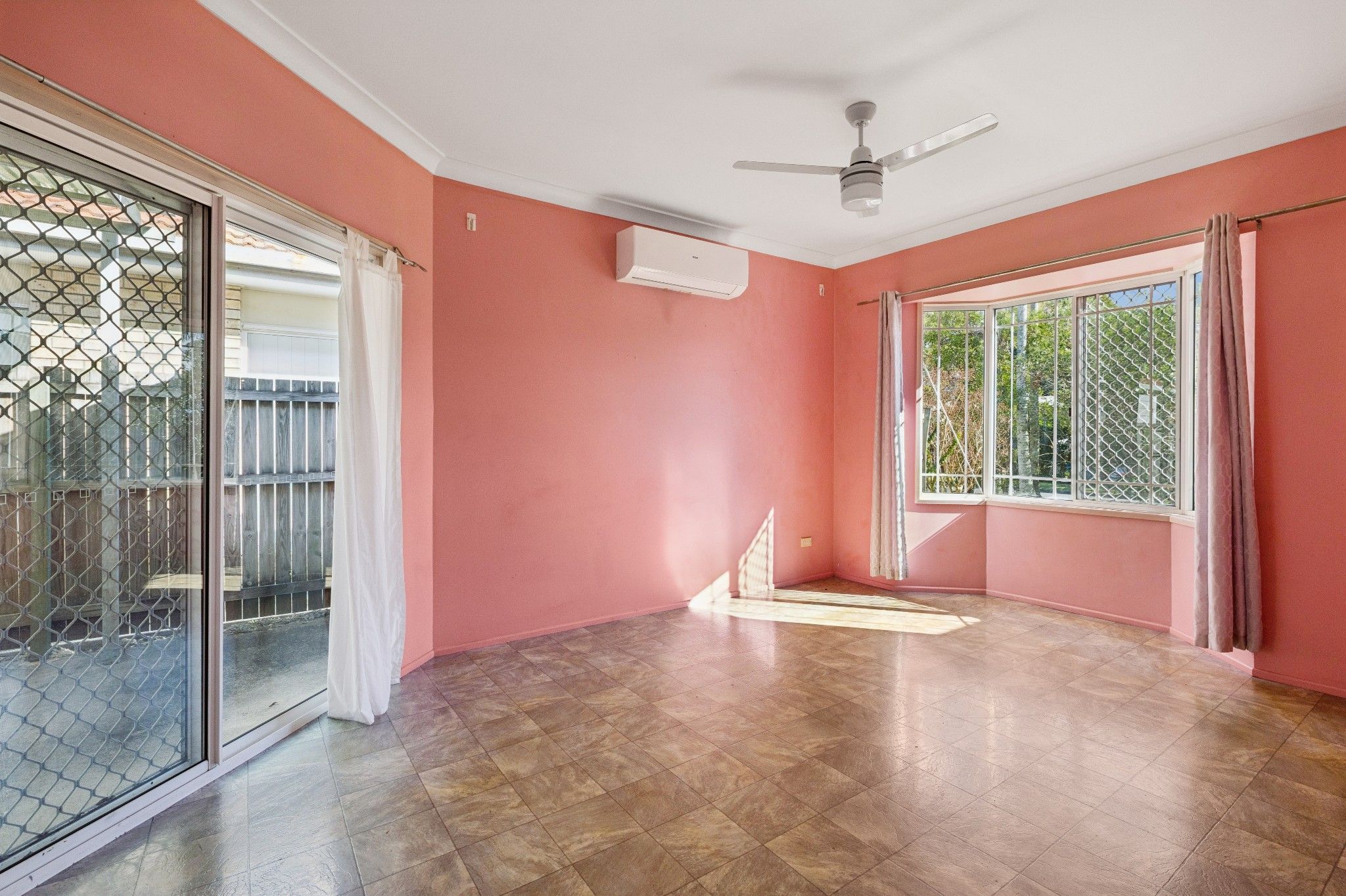 73 Goman Street — photo 4 of 18