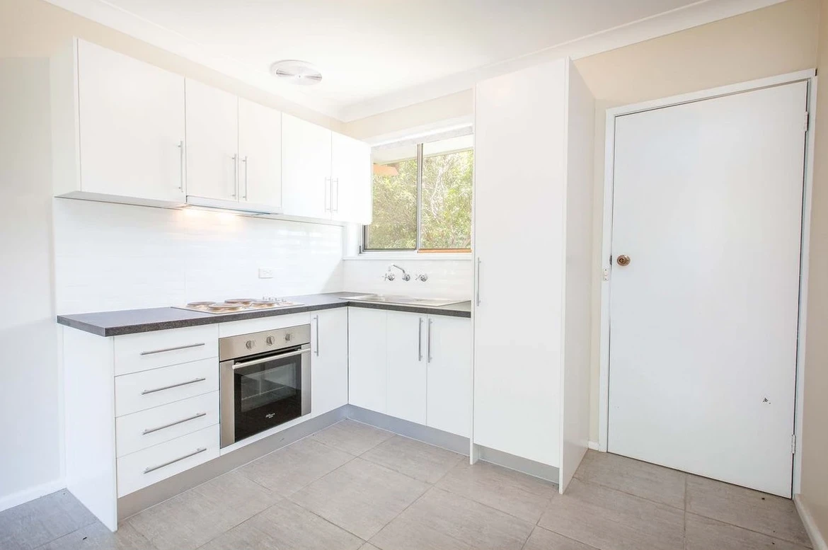 2/523 Hague Street, Lavington, NSW 2641