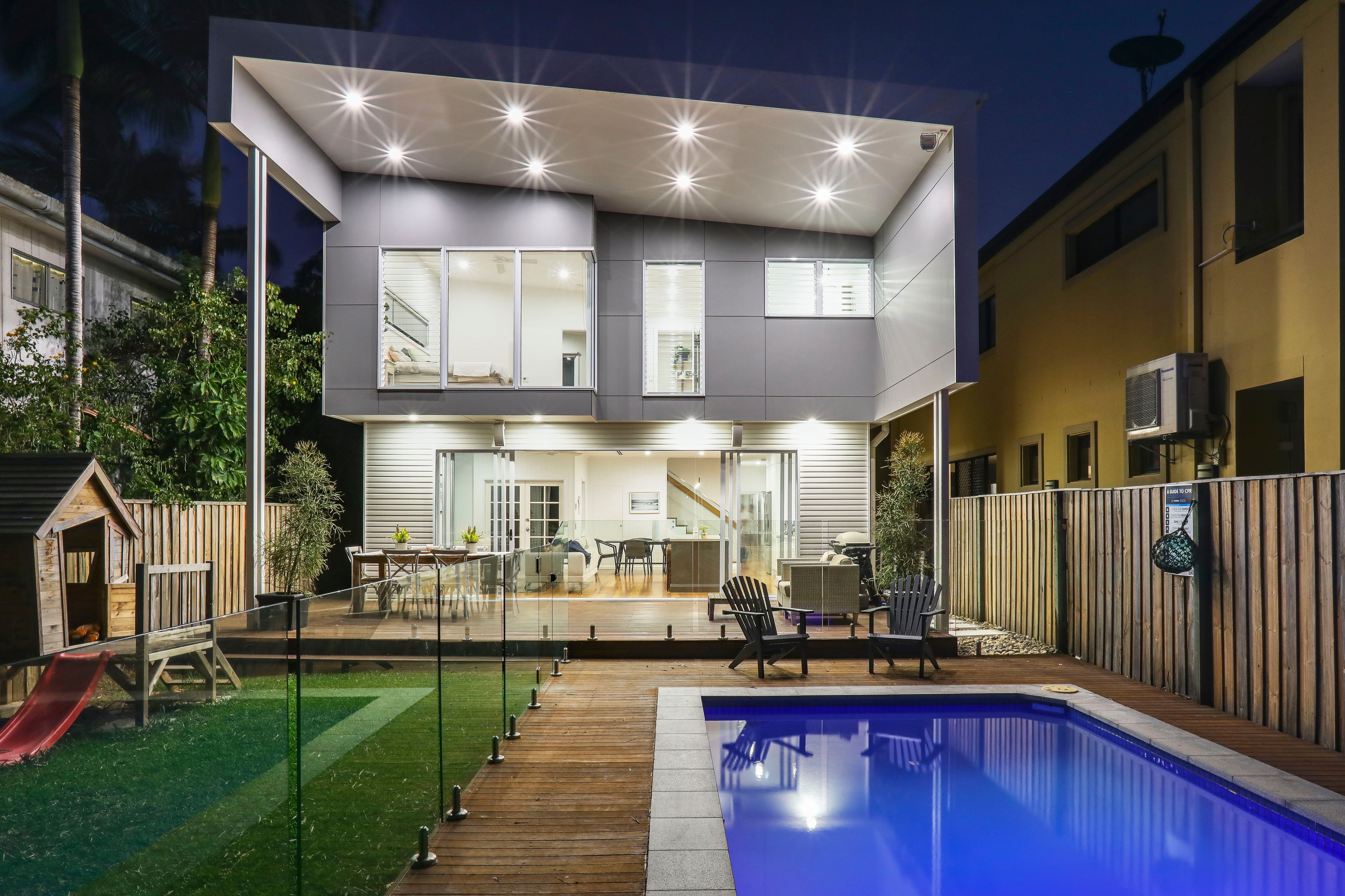 37 Peerless Avenue, Mermaid Beach QLD 4218