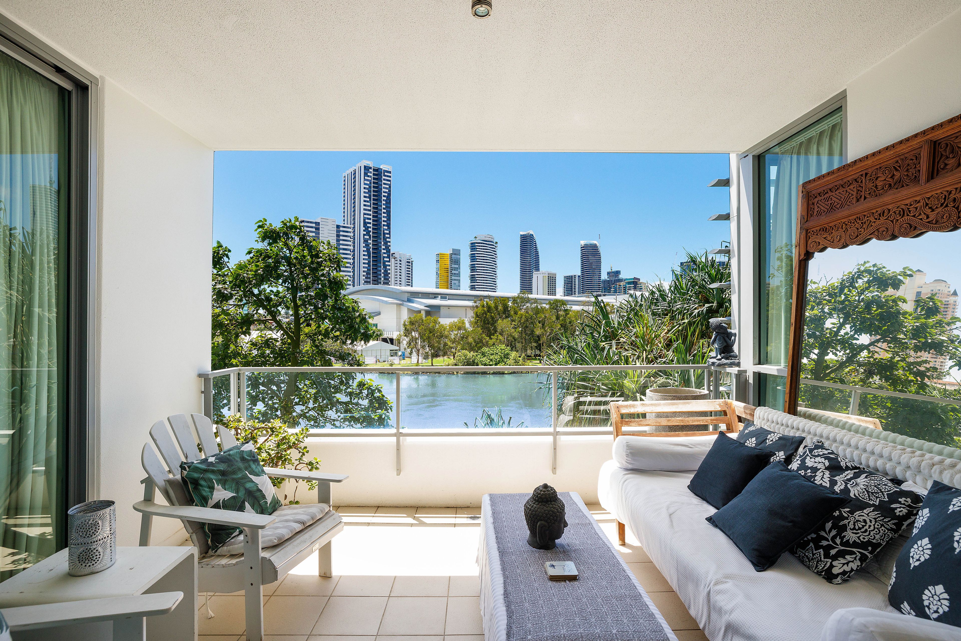 1112/33 T E Peters Drive, Broadbeach Waters, QLD 4218