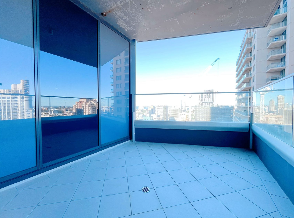 4201a/93 Liverpool Street — photo 7 of 12
