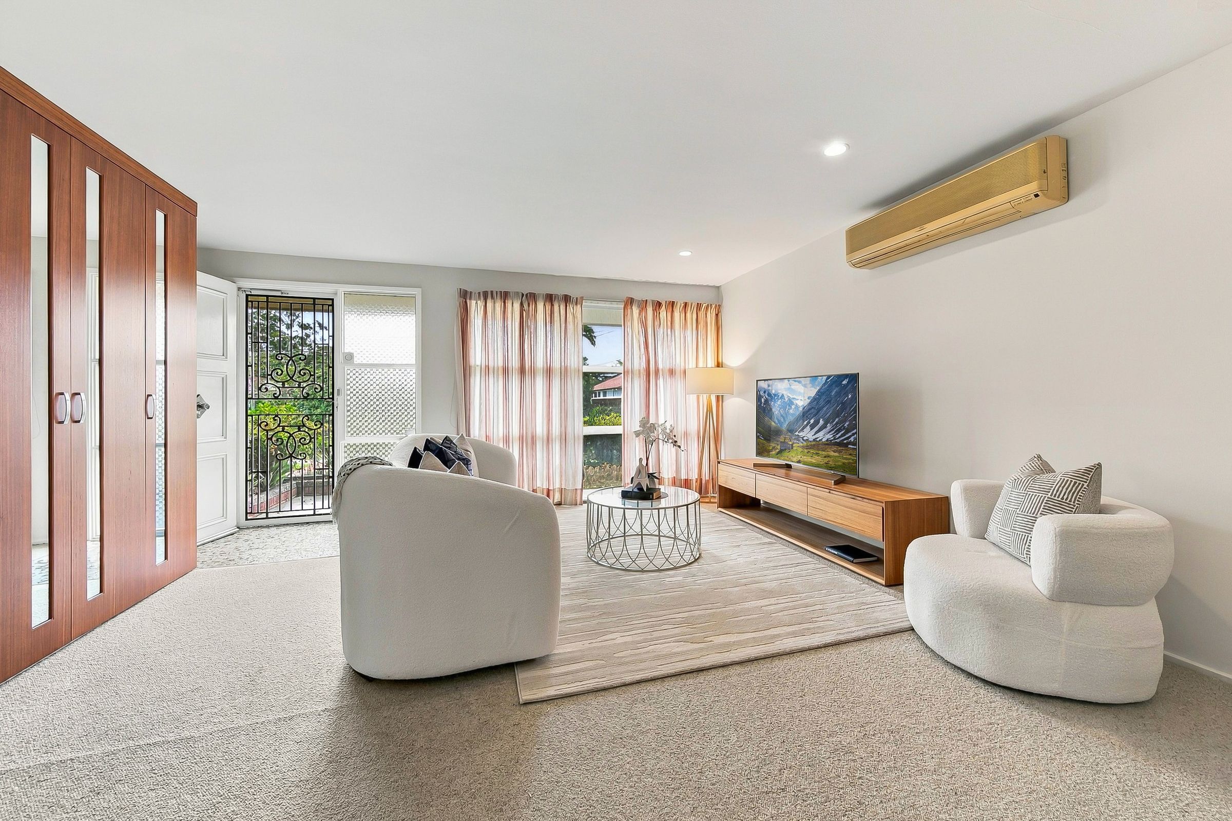 22 Paterson Street — photo 3 of 13