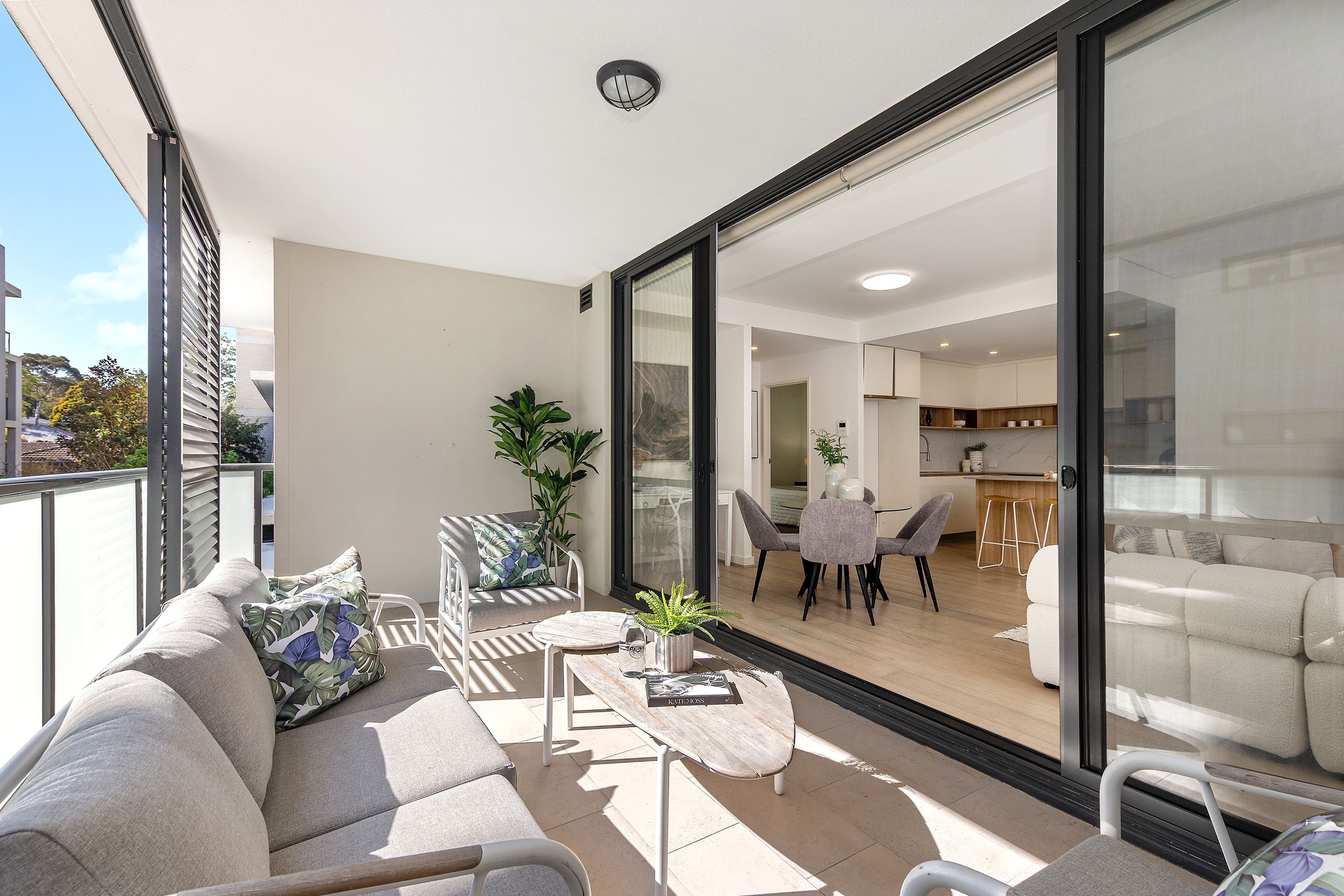 12/8-10 Park Avenue — photo from Ray White Upper North Shore