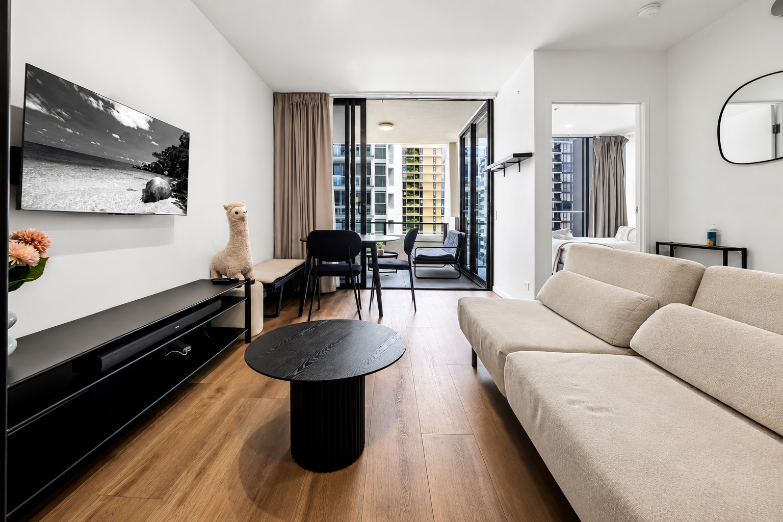 802/49 Cordelia Street — photo 9 of 21