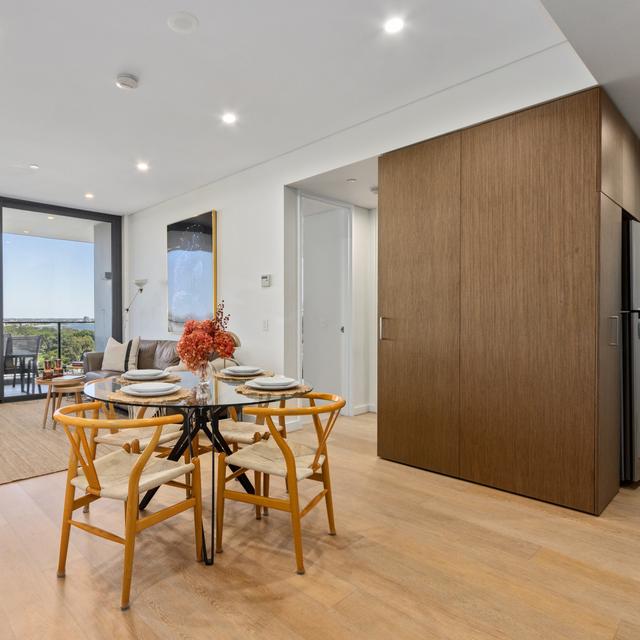 100 Labouchere Rd 1006/53 Labouchere Road, South Perth, WA 6151 - Sold Apartment - Ray ...