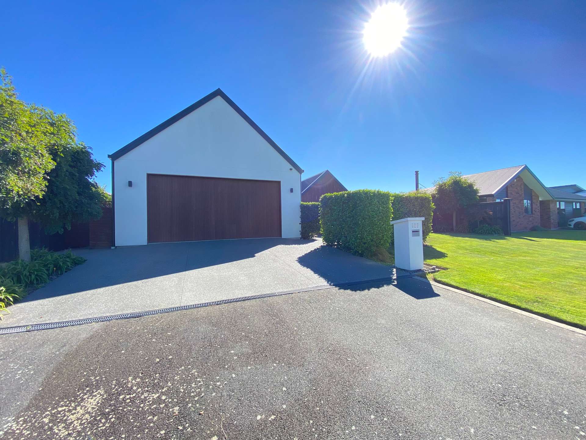 107 Shillingford Boulevard photo 1