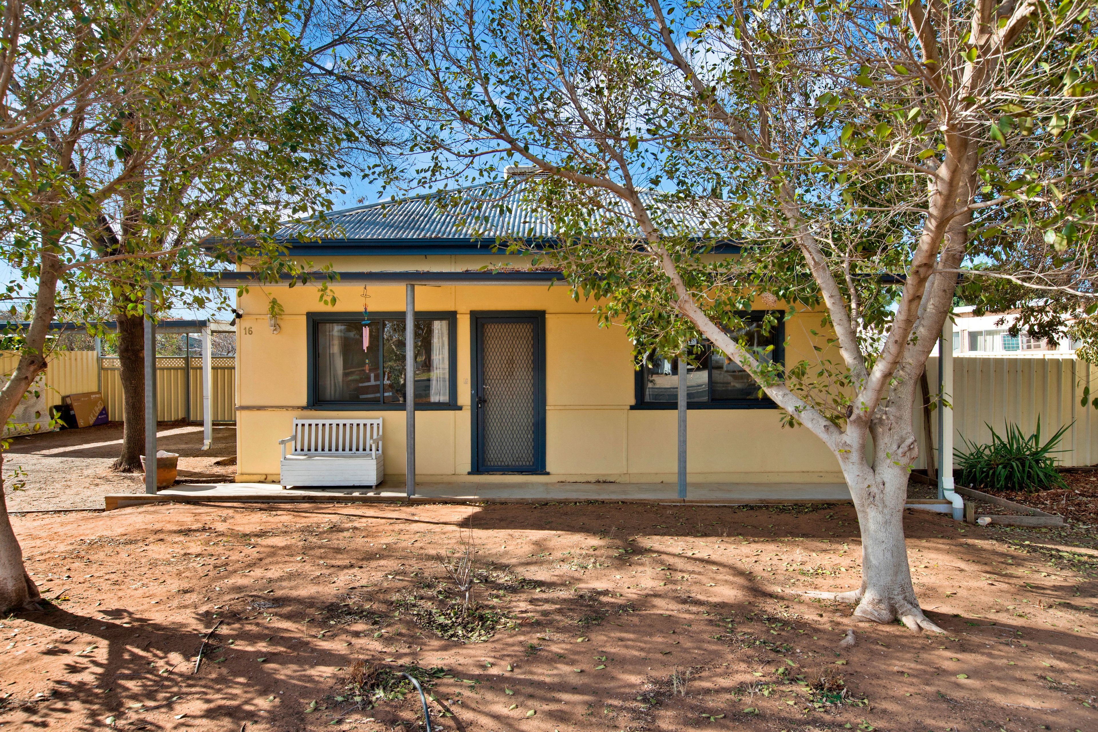 16 Thirteenth Street, Mildura, VIC 3500