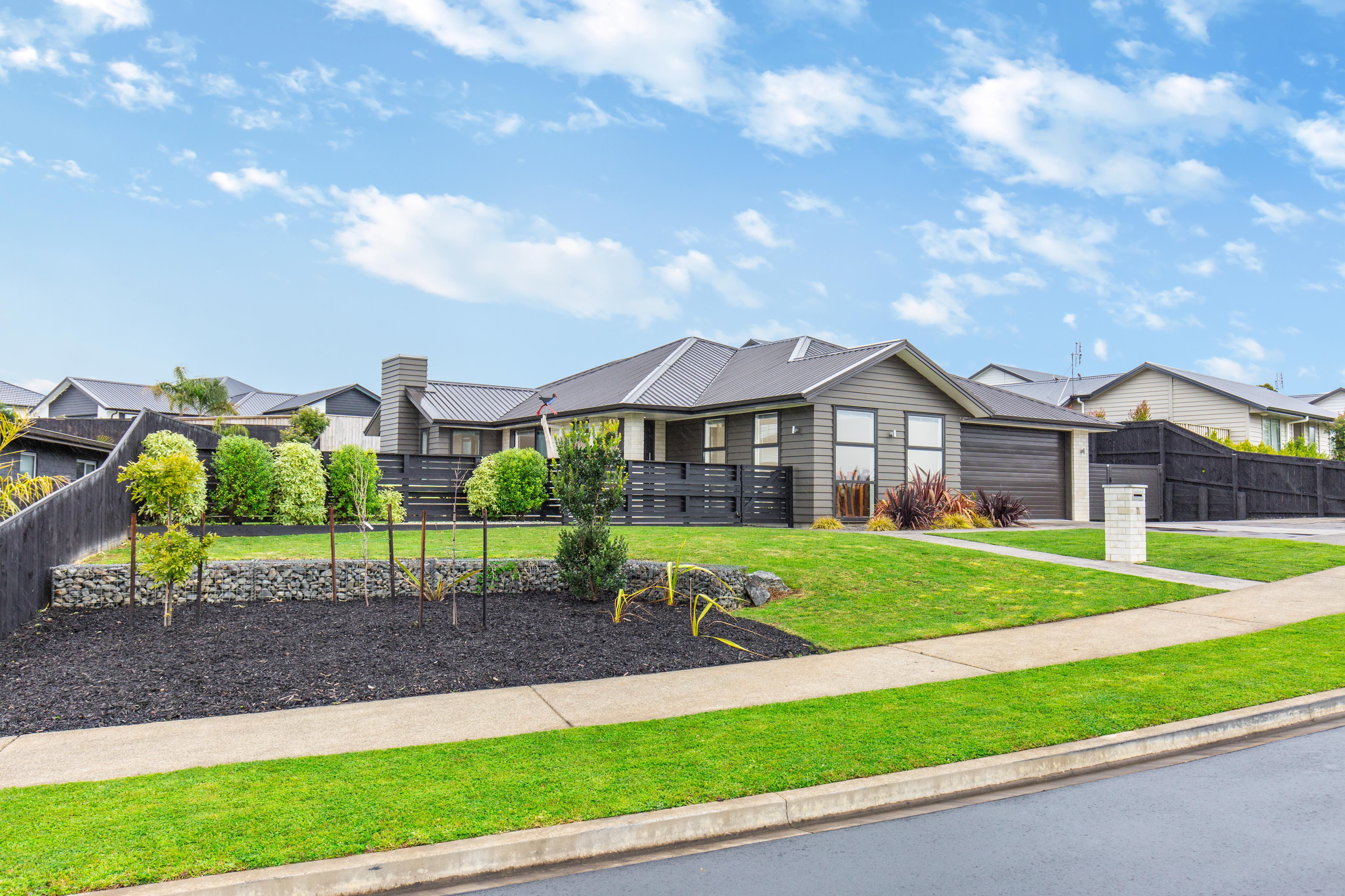 11 Kahawairahi Drive, Beachlands, Manukau City