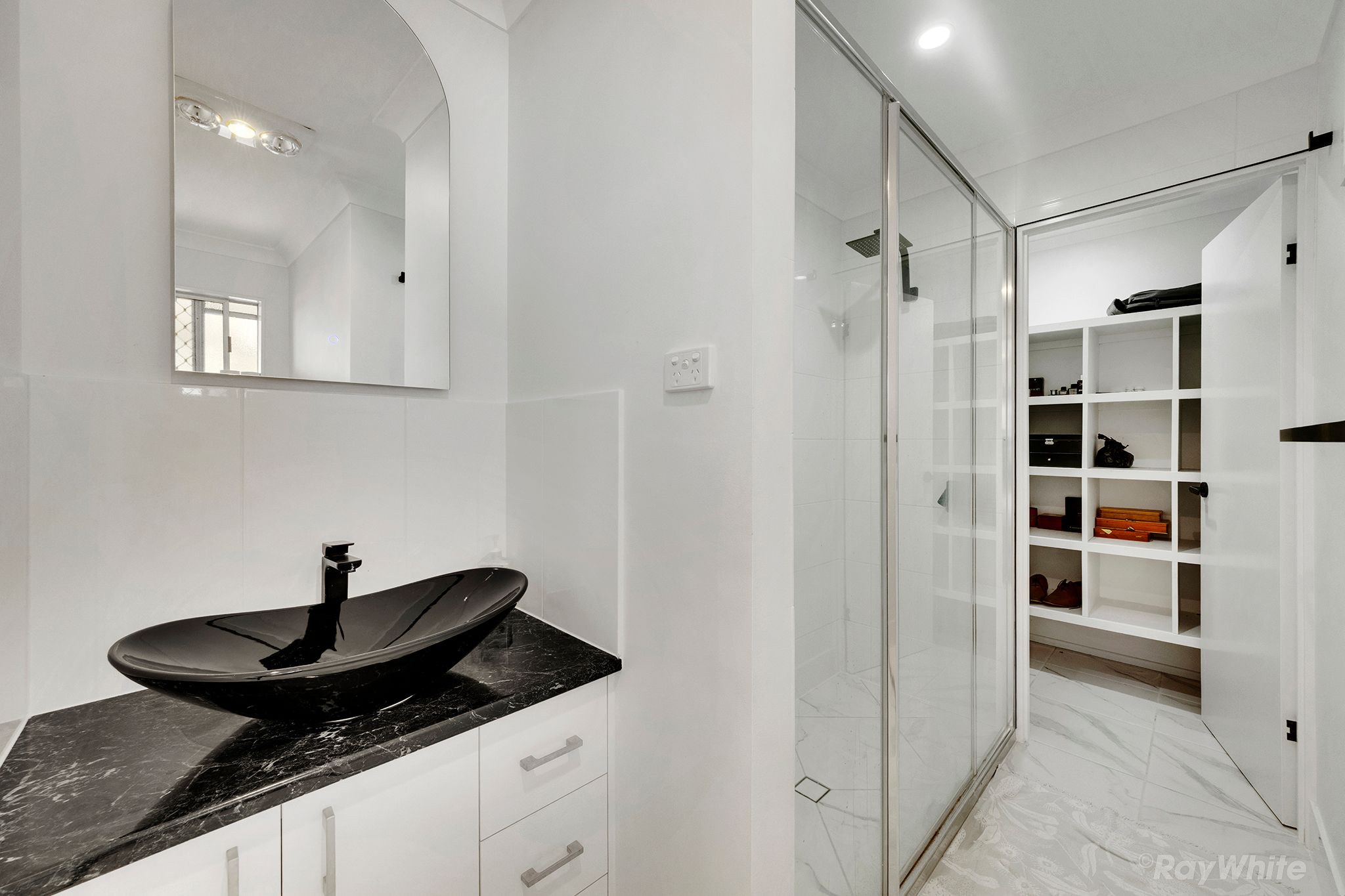 52 Bradford Road — photo 10 of 22