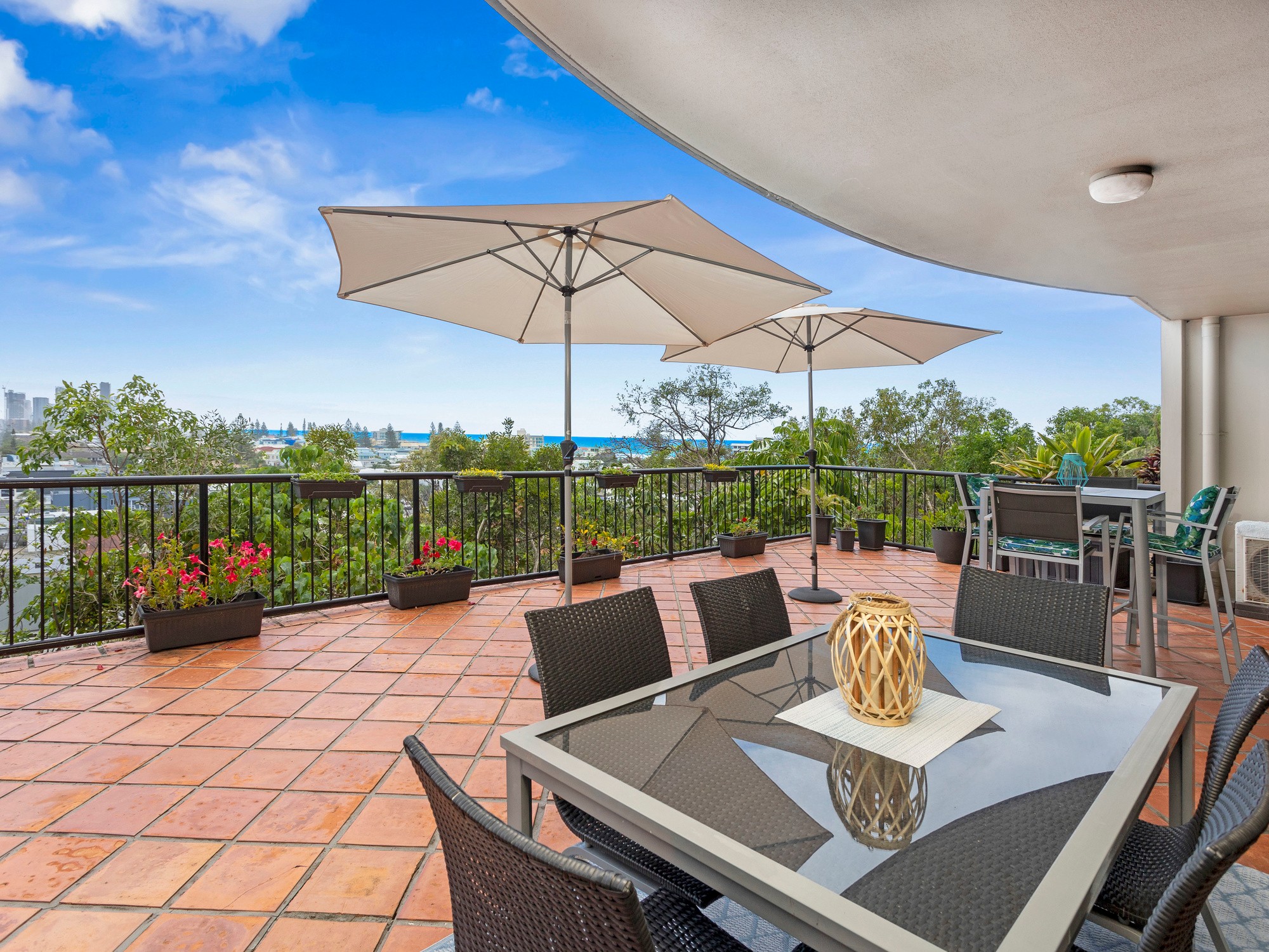 A5/1 Great Hall Drive, Miami, QLD 4220