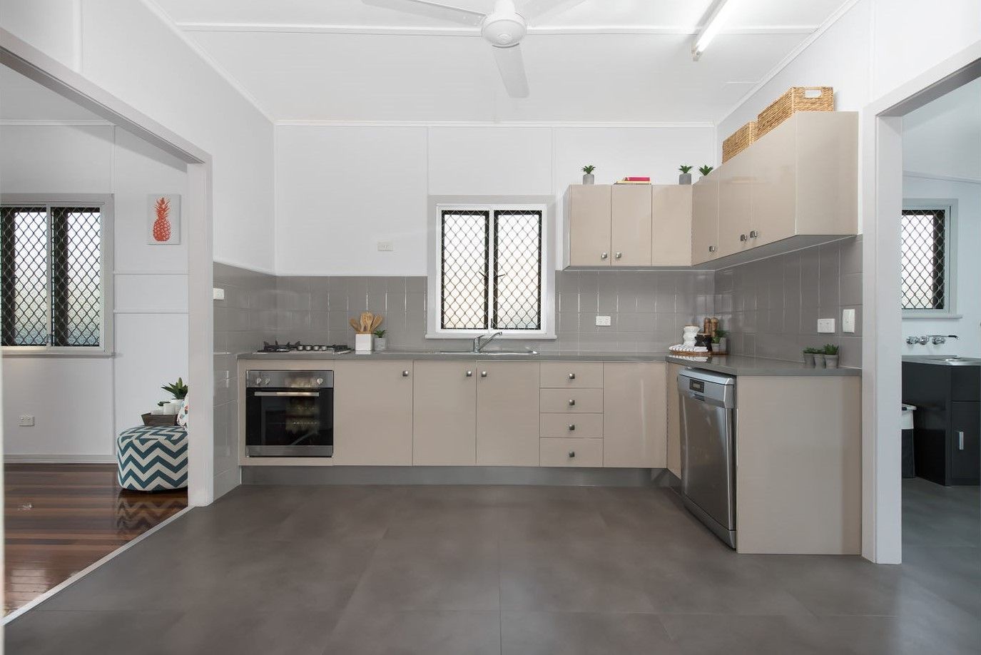 48 Tyrrell Street — photo 4 of 12