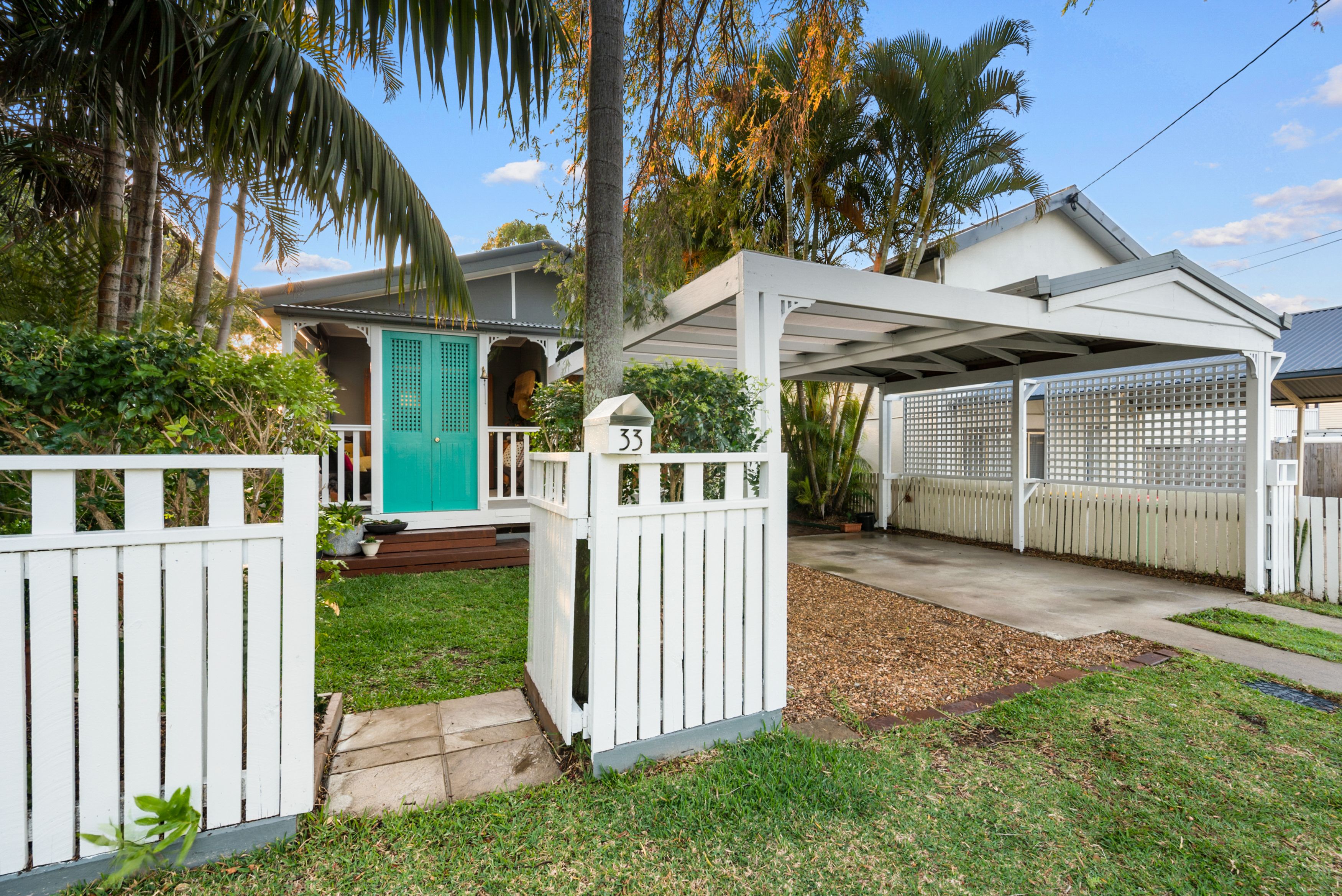 33 Knights Terrace, Margate QLD 4019