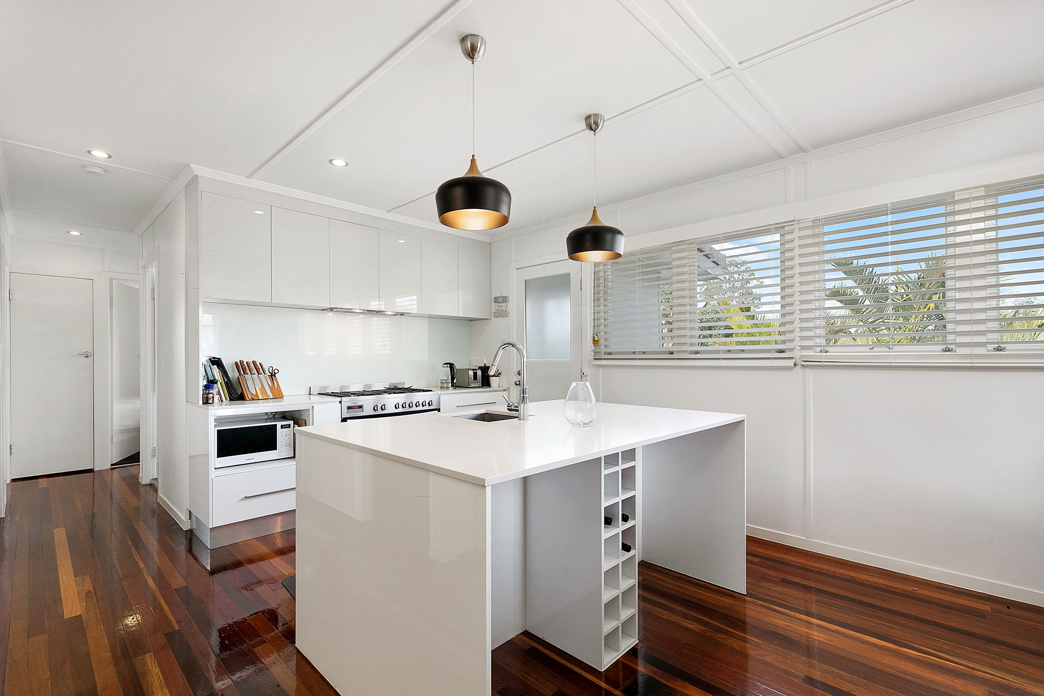 12 Amoria Street, Mansfield, QLD 4122