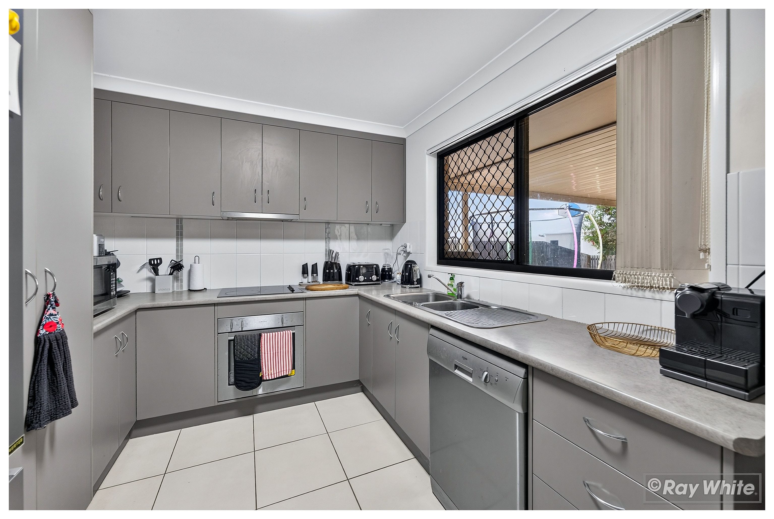 19 Doongarra Crescent, Gracemere, QLD 4702